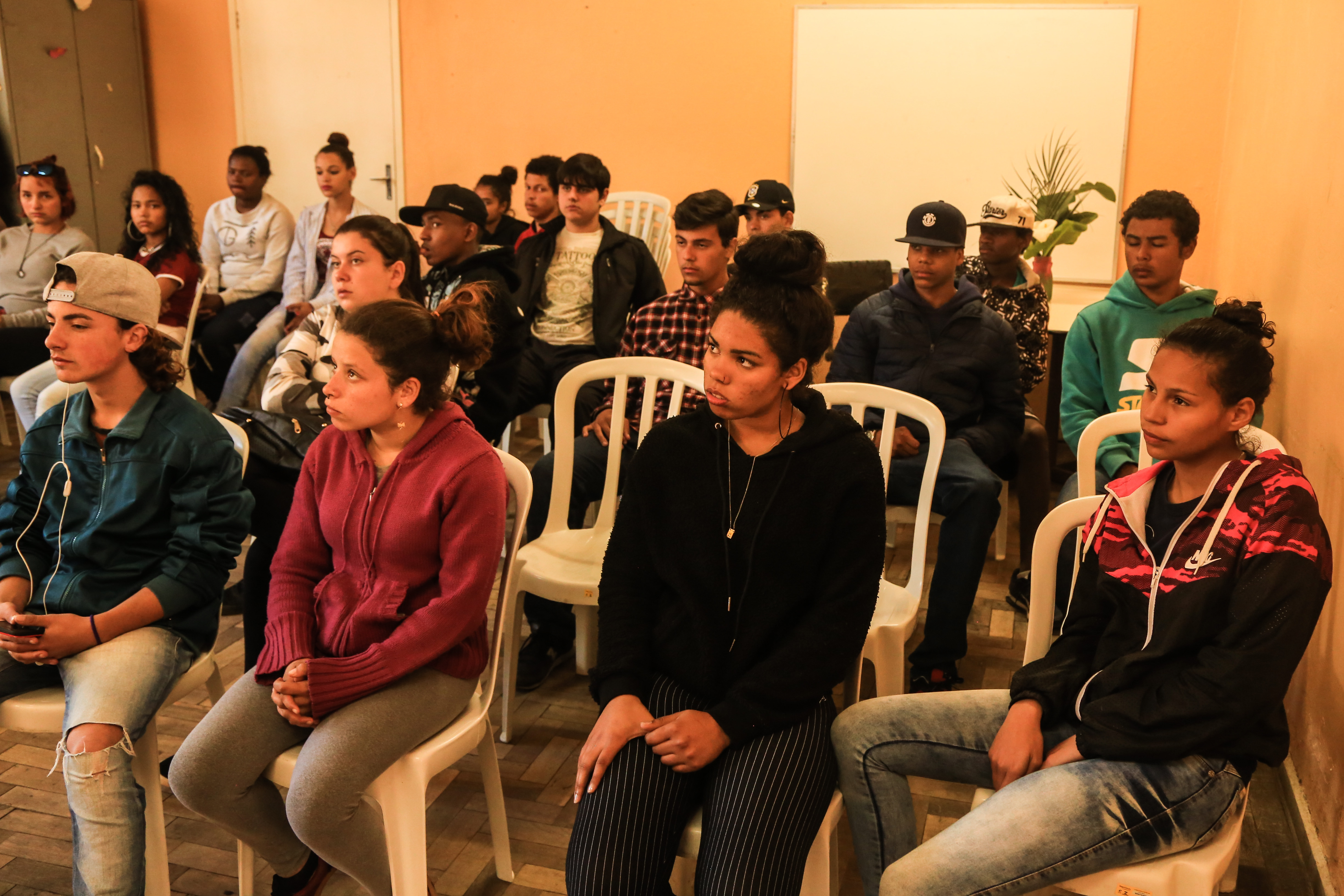 Oficinas de liderança, comunicação, empreendedorismo e produção de currículos preparam jovens pelotenses para o mundo do trabalho