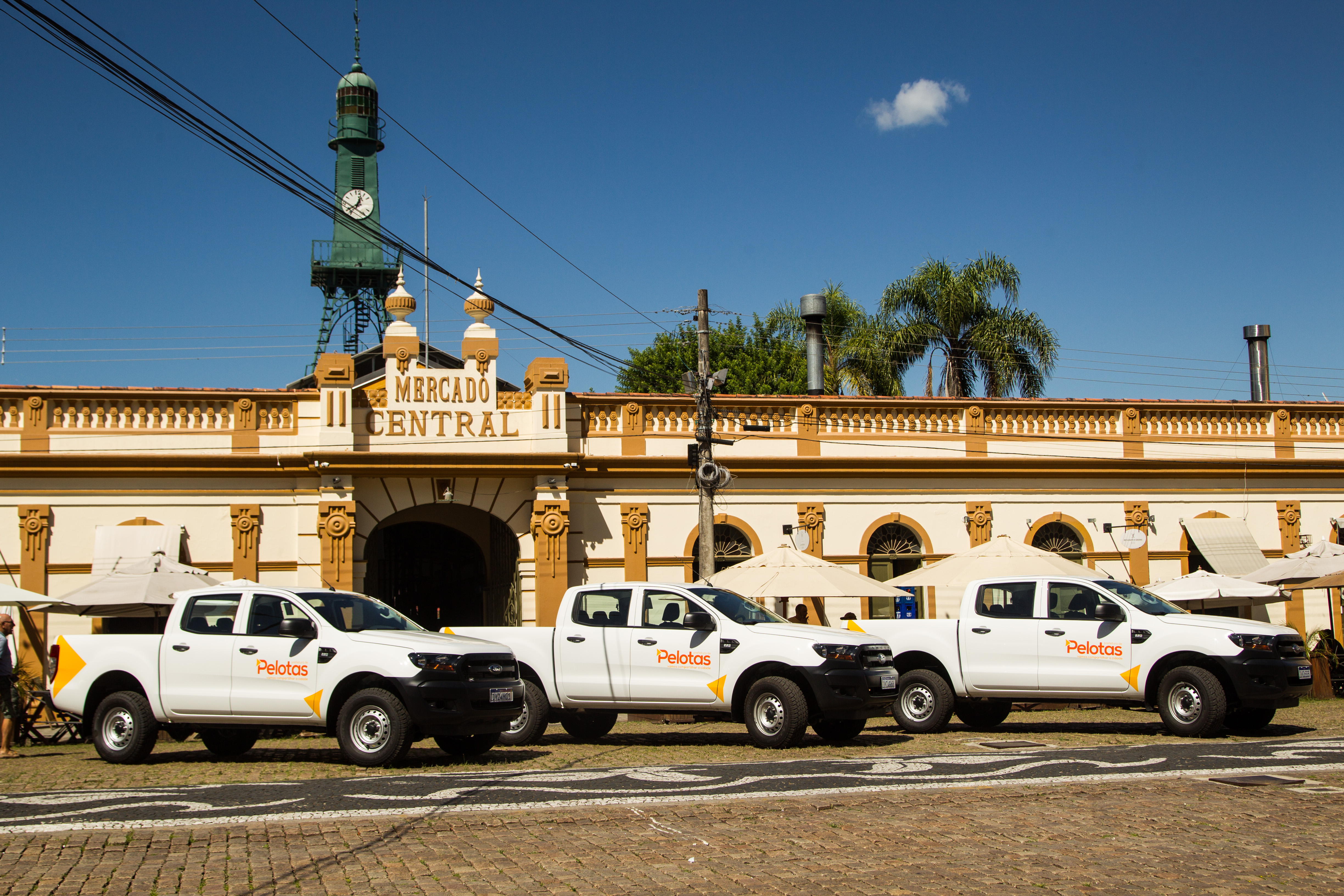 Veículos são resultado de emenda parlamentar e atenderão, principalmente, a zona rural