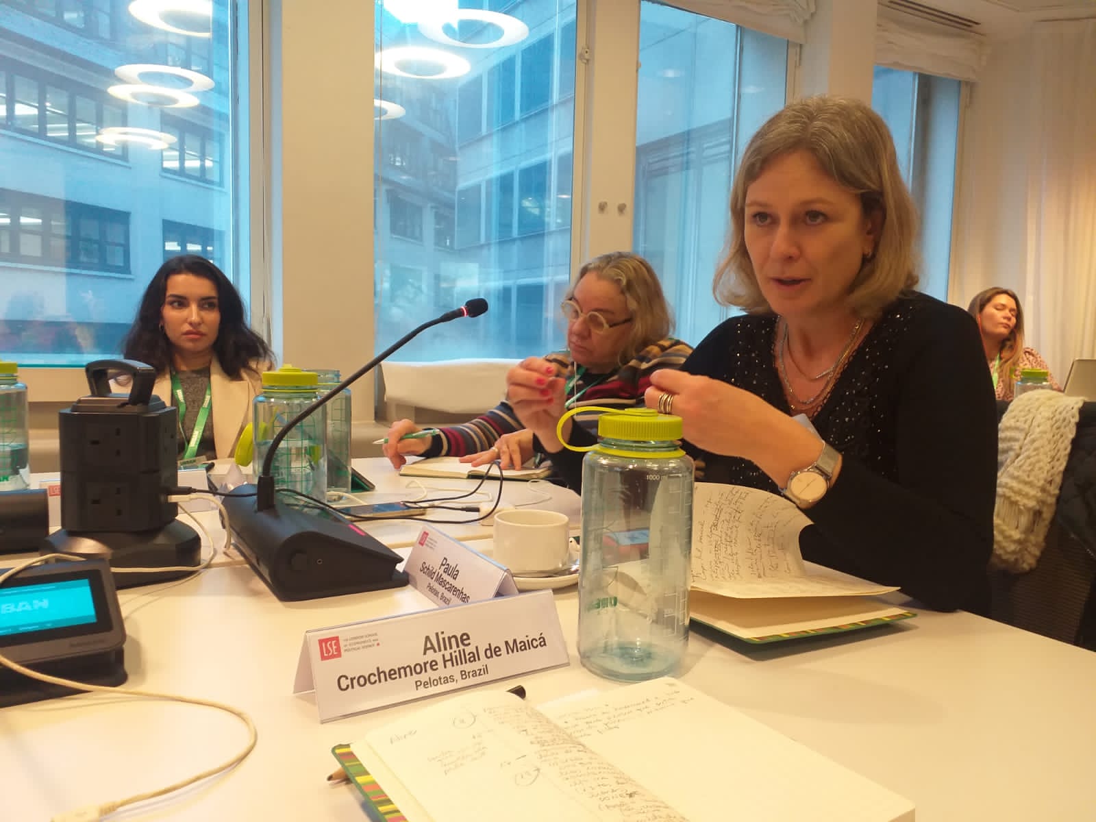 Prefeita Paula participa de capacitações na Escola de Economia e Ciência Política de Londres que reunem profissionais e parceiros técnicos da Urban95 a fim de auxiliar os gestores na temática da primeira infância