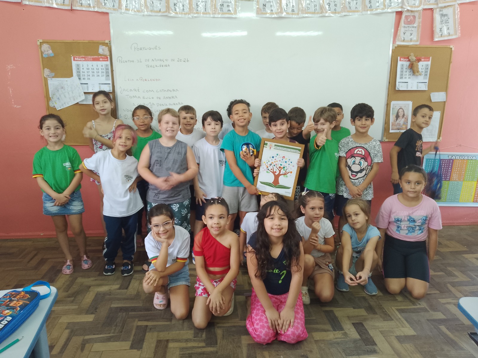 Alunos da Escola Estadual Nossa Senhora de Fátima receberam equipe da autarquia para acompanhamento das mudas nativas plantadas anteriormente