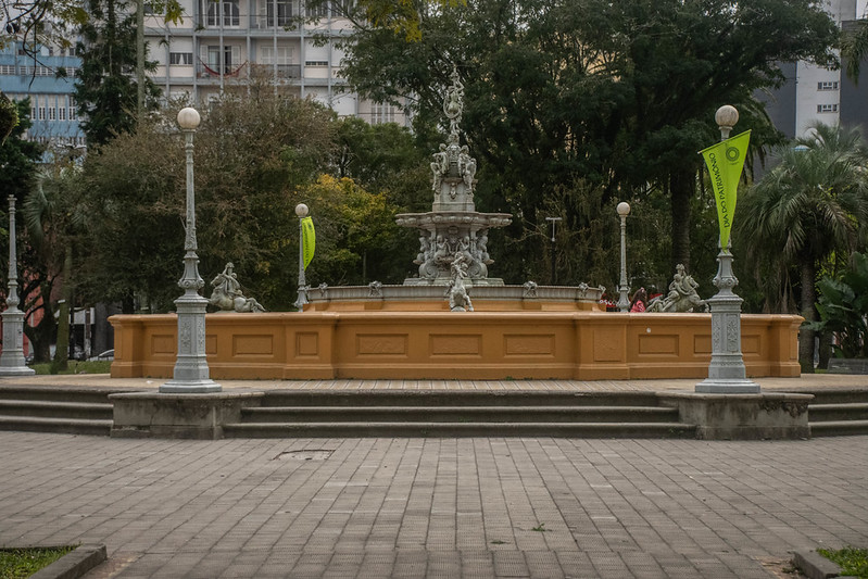 Atividade realizada pela UCPel em parceria com o Urban Sketchers acontece na Praça Cel. Pedro Osório, dia 15. Inscrições abertas para as 50 vagas
