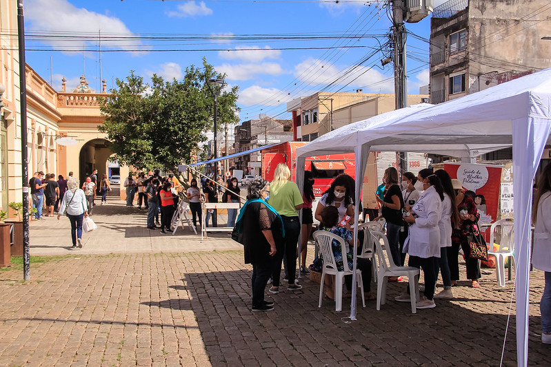 Evento foi realizado pelo Município, com programações gratuitas voltadas para as áreas de saúde e segurança, em comemoração ao Mês da Mulher