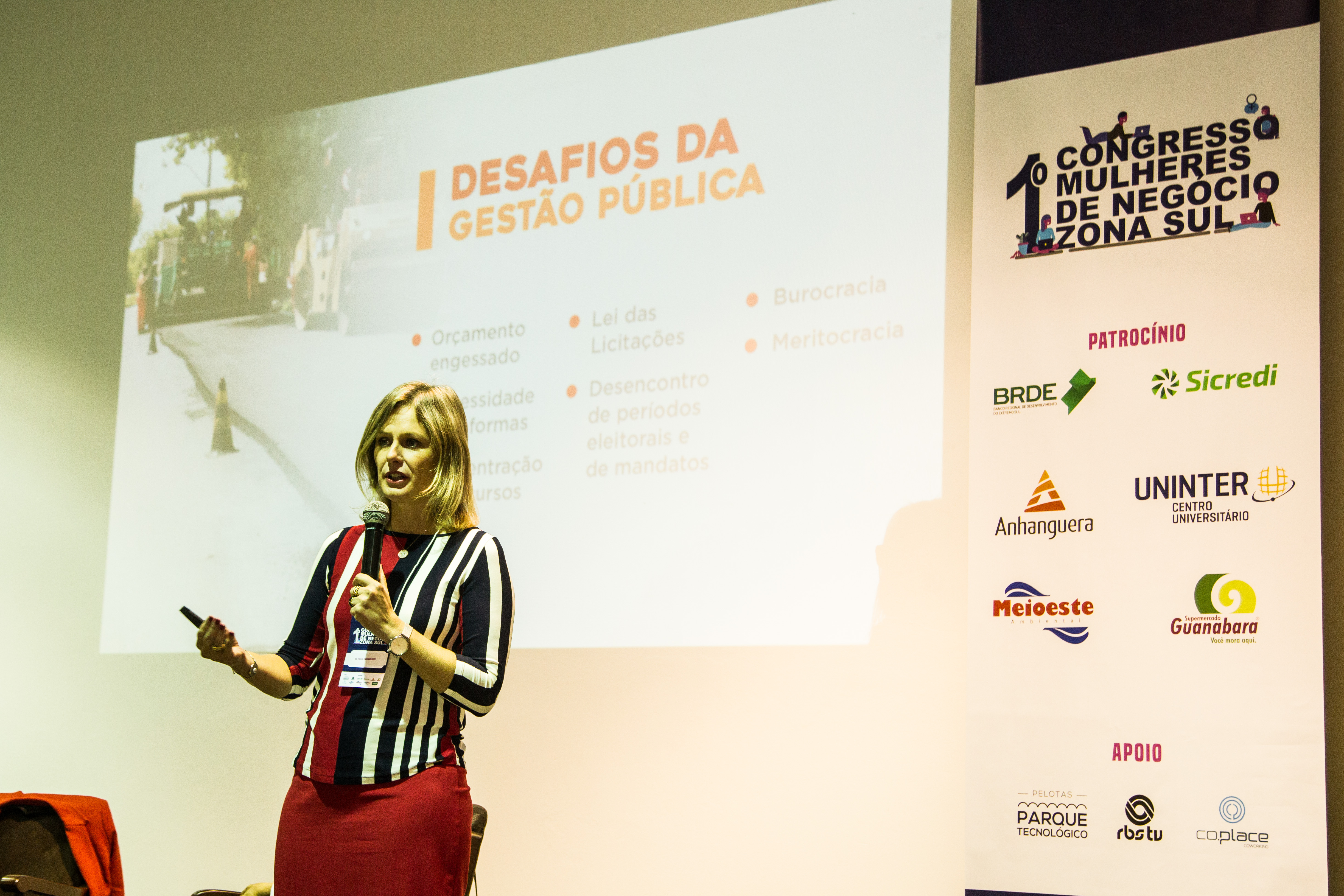 Pelotas foi representada pela prefeita Paula Mascarenhas, que falou sobre iniciativa pública e desenvolvimento regional