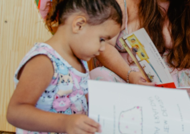 O município é um dos 18 a participar do projeto de leitura para bebês e crianças bem pequenas. A meta futura é implantar uma bebeteca-modelo