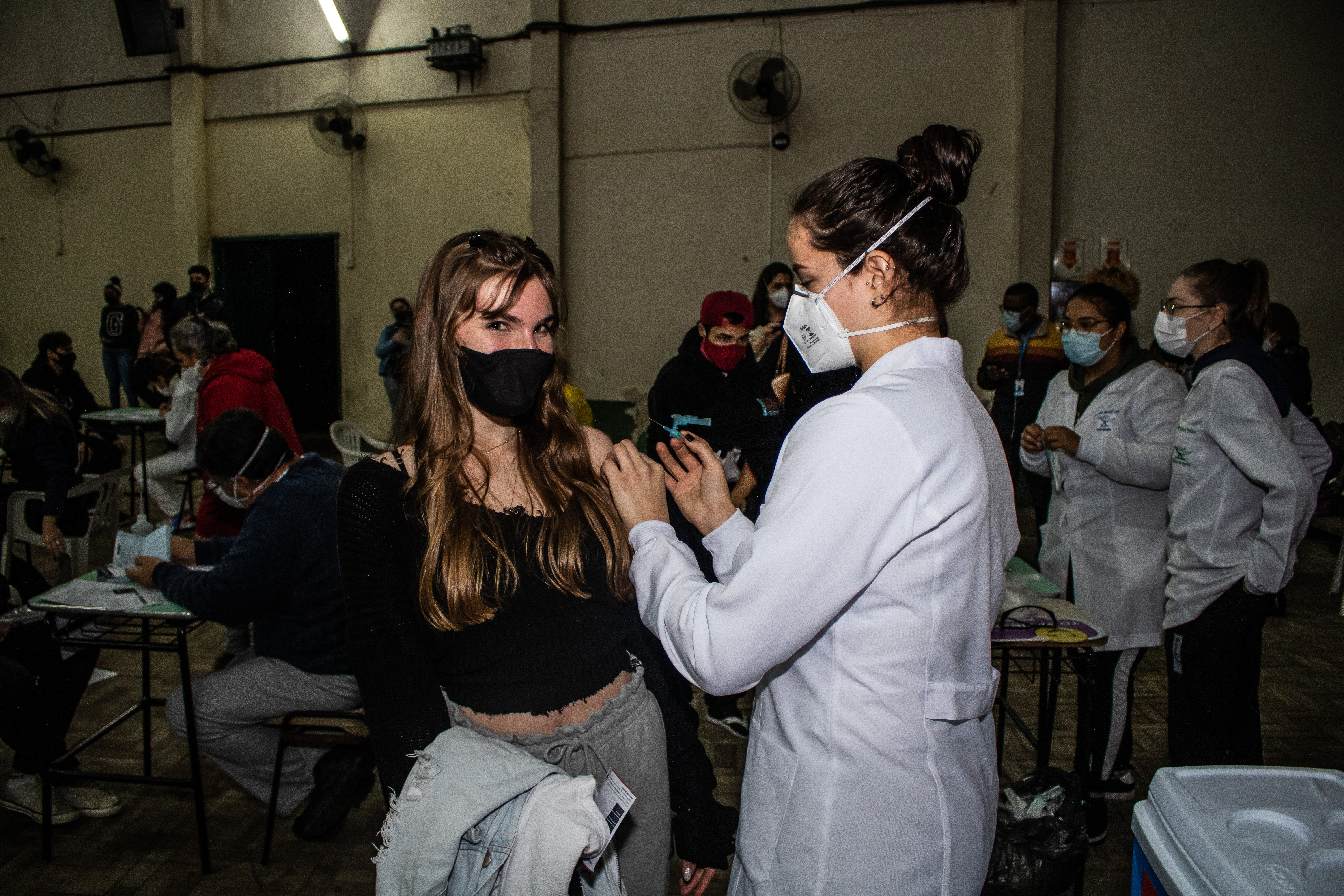 O mutirão, que ocorreu no Colégio Pelotense, garantiu a proteção de 798 pessoas com 18 anos ou mais