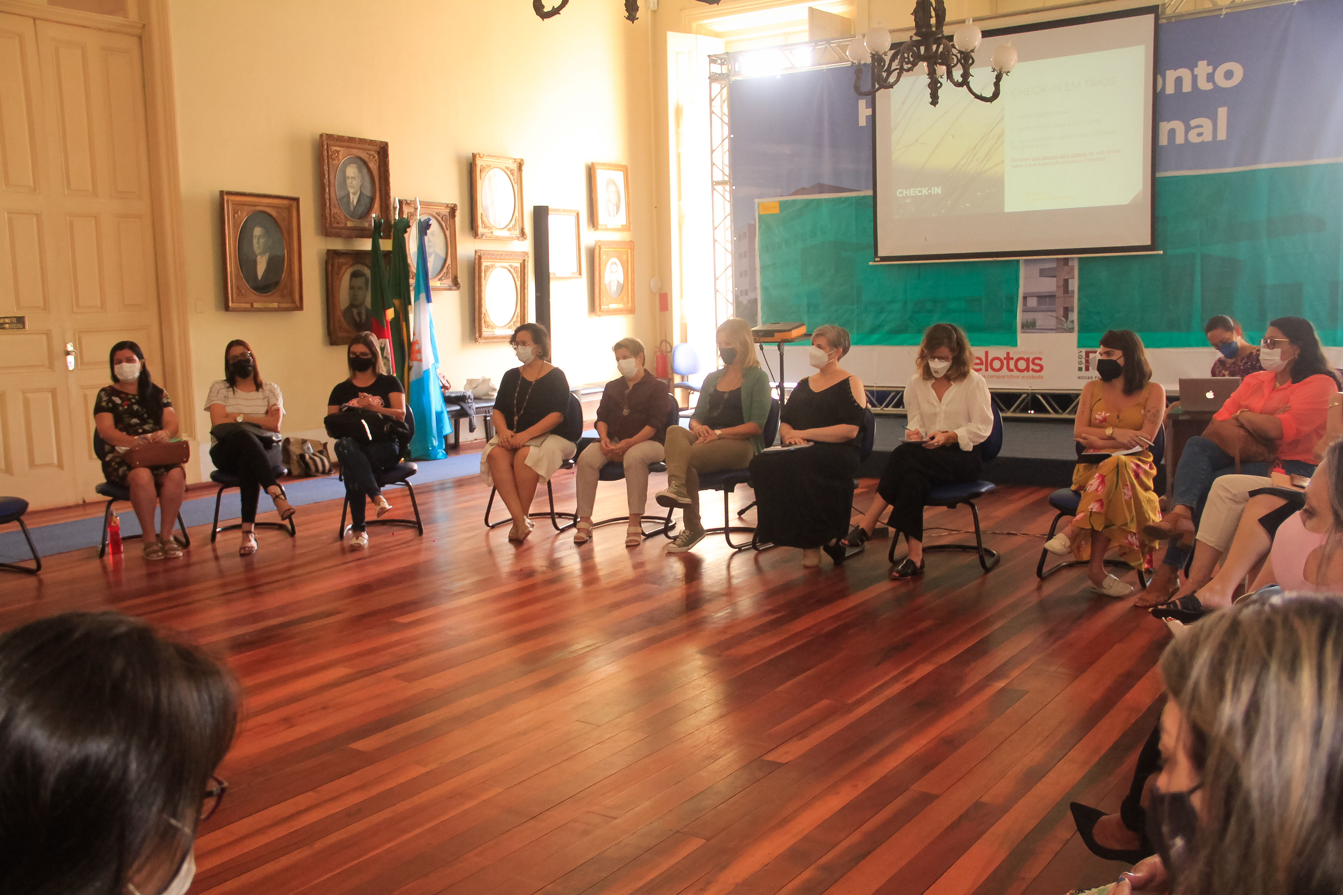 Encontro entre membros do Comitê Intersetorial, Instituto da Infância e Fundação Pacto tem como objetivo a construção do planejamento estratégico do PMPI