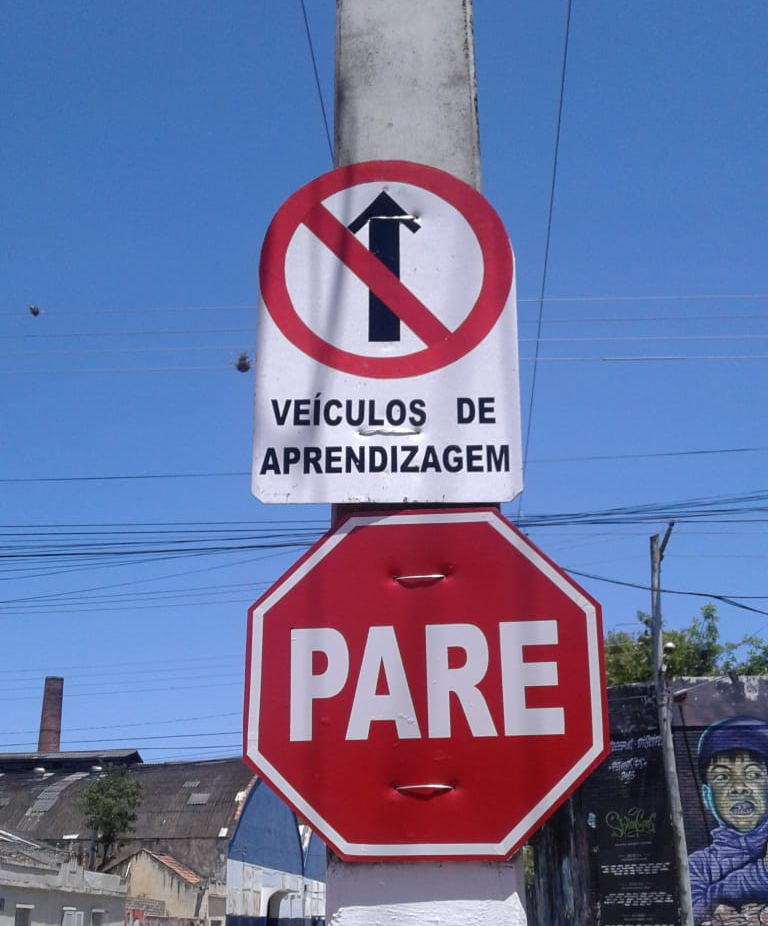 Proibição dos veículos de autoescola no local traz mais segurança a quem está aprendendo