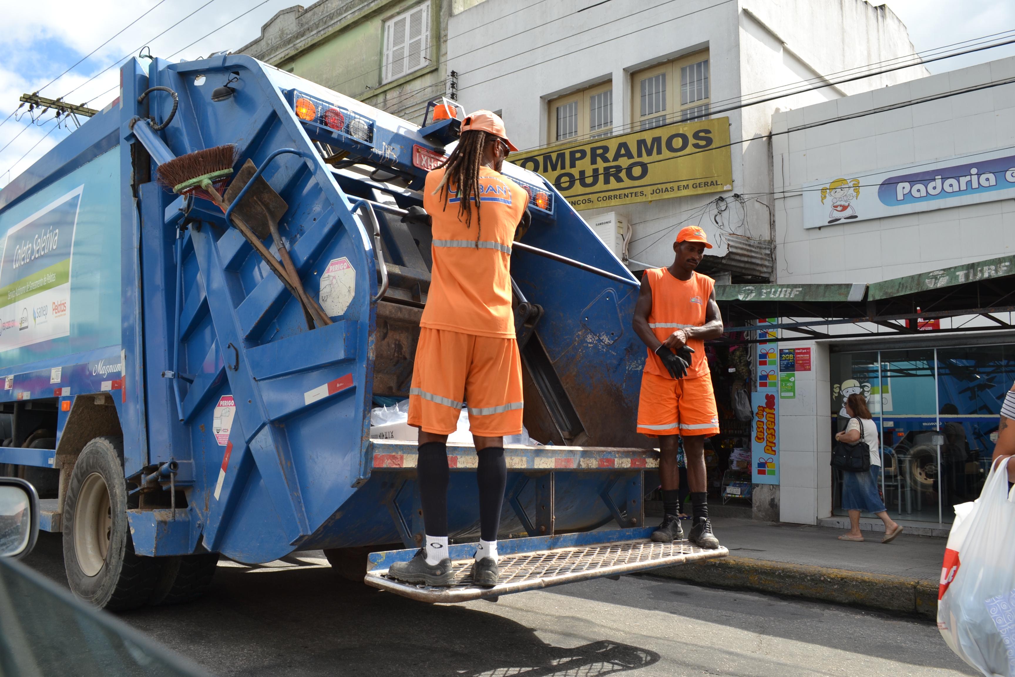 Frequência do recolhimento havia sido ampliada durante a temporada de veraneio