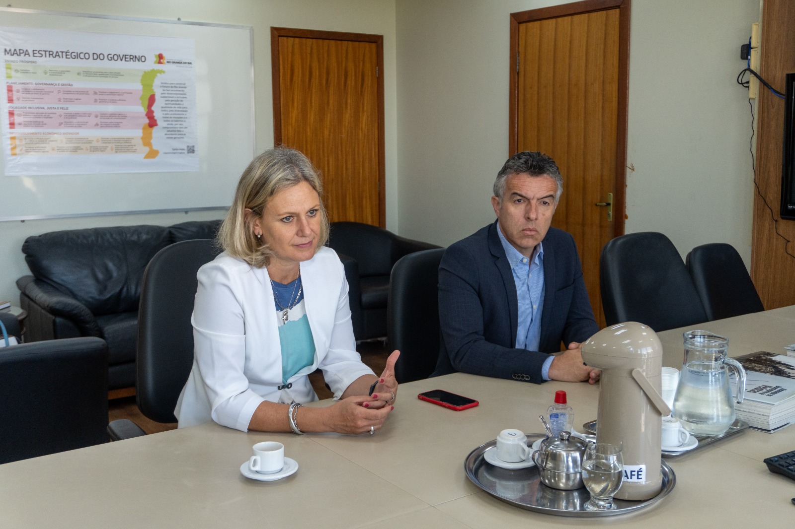 Em reunião na Secretaria de Sistemas Penal e Socioeducativo do Estado, prefeita encaminha tratativas para construção da nova unidade prisional