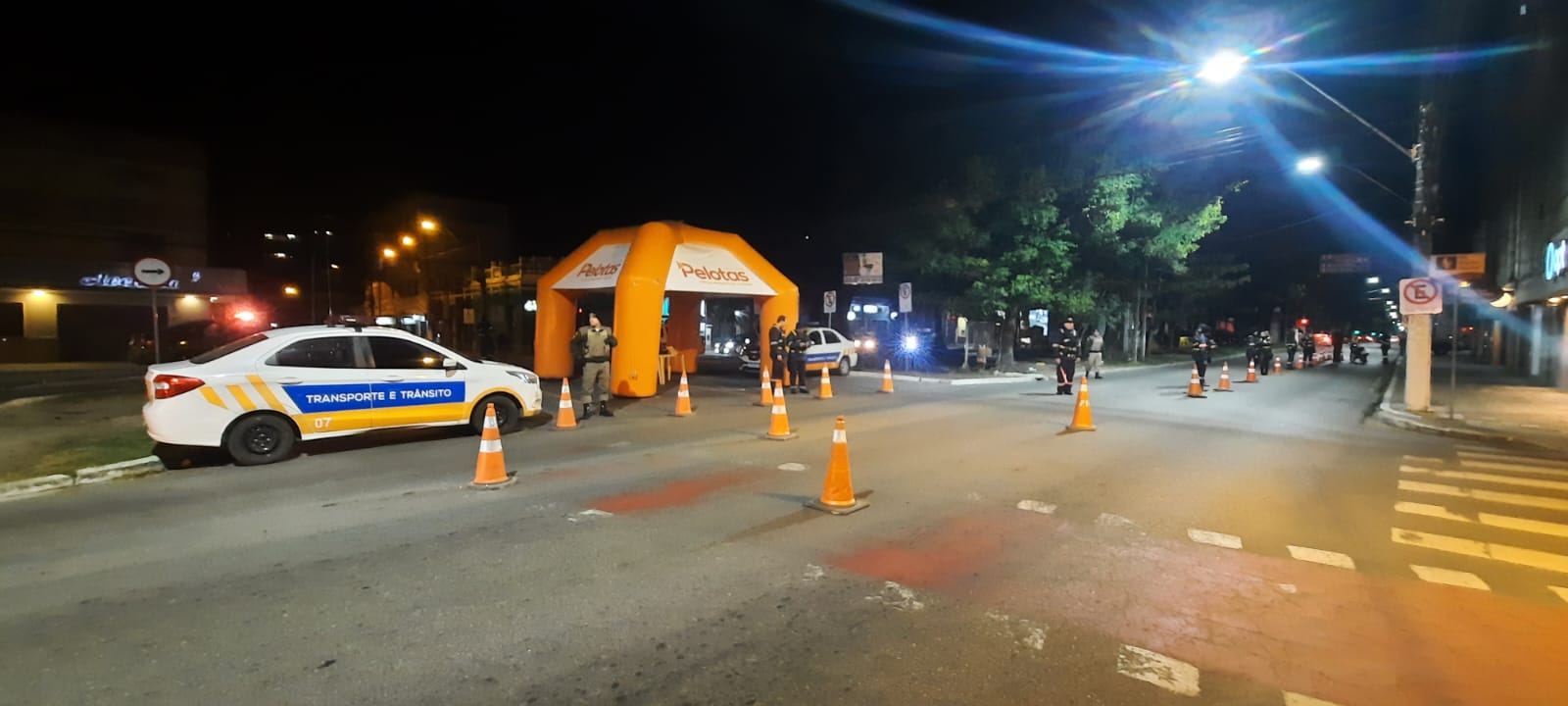 Entre os dias 19 e 21, as forças de segurança do município reforçaram o combate à criminalidade e à perturbação do sossego, além da fiscalização de diversos pontos da cidade. Na operação Balada Segura, foram abordados 177 pessoas e veículos no total