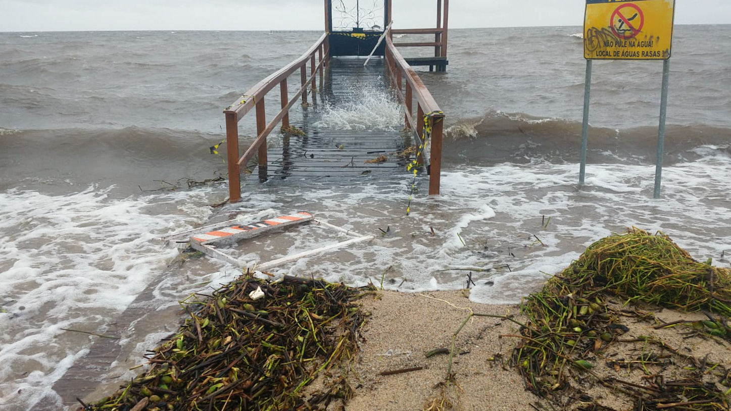 Região das praias e Z3 tem os pontos de alagamentos mais preocupantes com cerca de 160 pessoas desalojadas