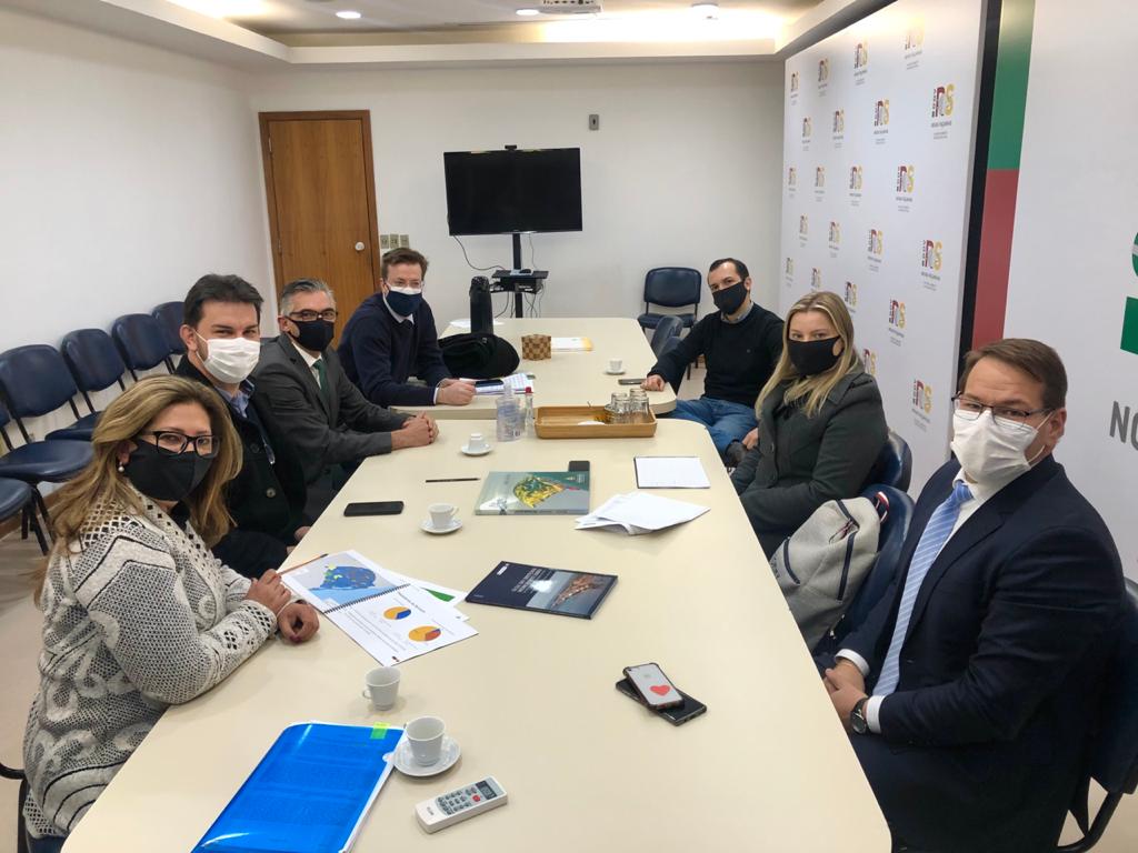 Autarquia esteve representada em reunião, nesta quarta (21), para planejar os rumos do saneamento básico no Estado diante do Novo Marco
