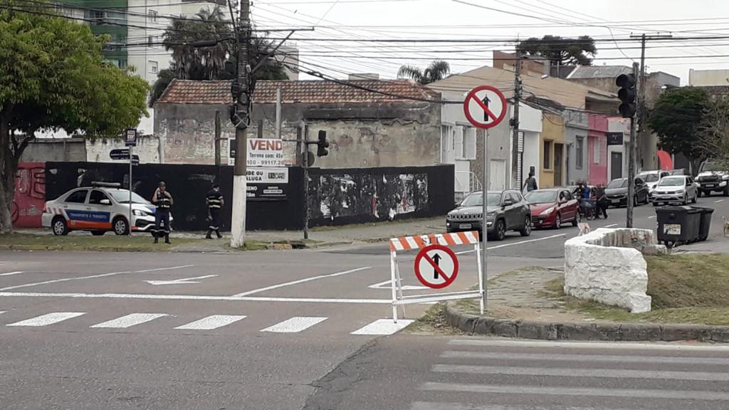 Medida visa uniformizar o sentido de trânsito na via e promover mais segurança