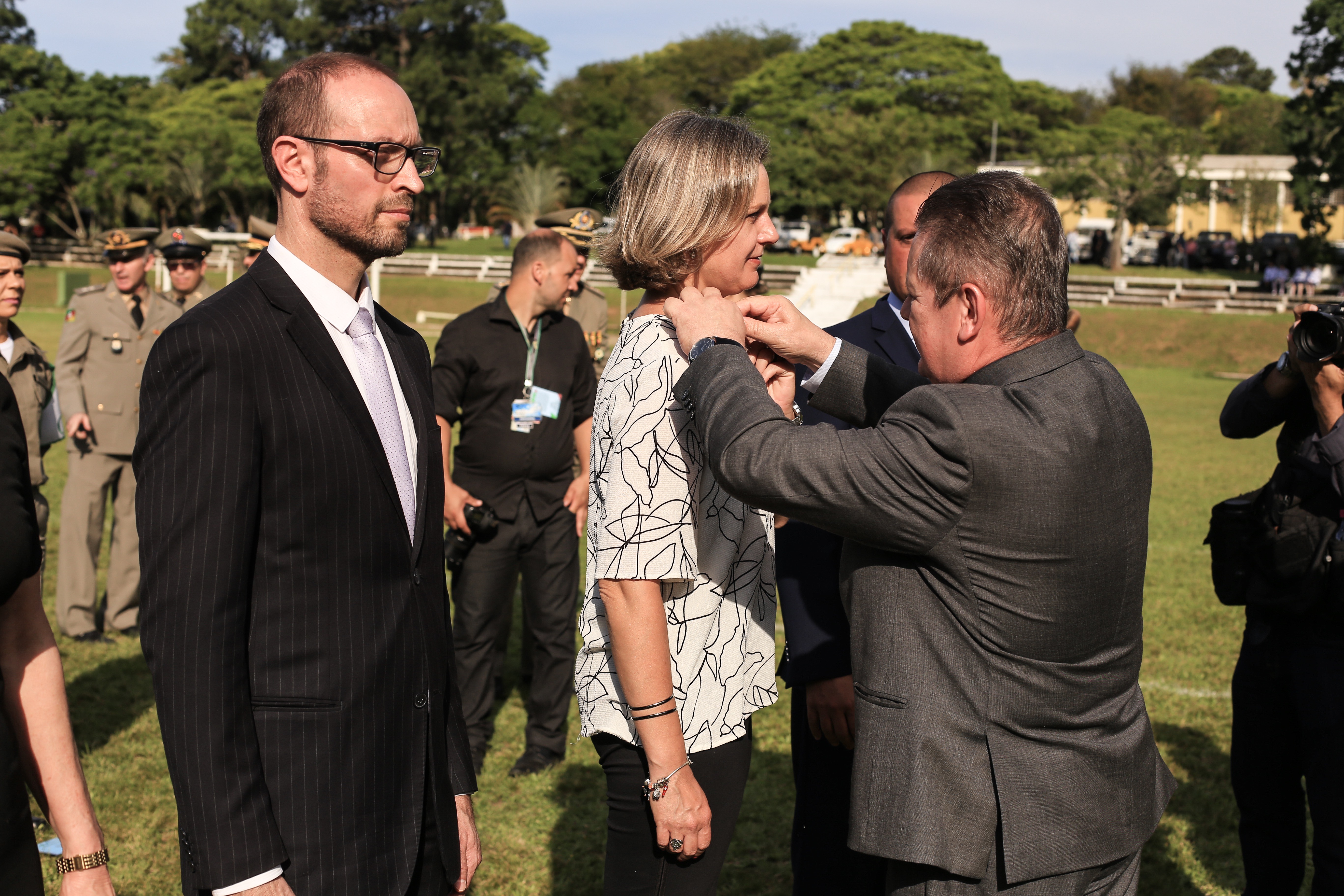 Evento realizado na Capital também marcou os 182 anos da BM. Paula recebeu a  Medalha Serviços Distintos