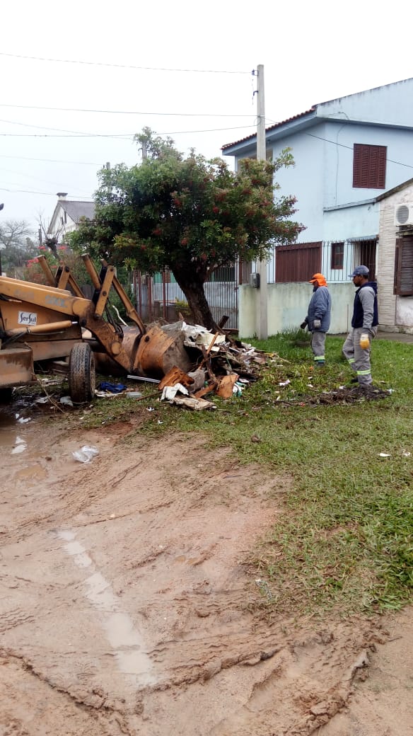 Mutirão ocorre, nesta quarta, no bairro Três Vendas e inclui limpeza manual