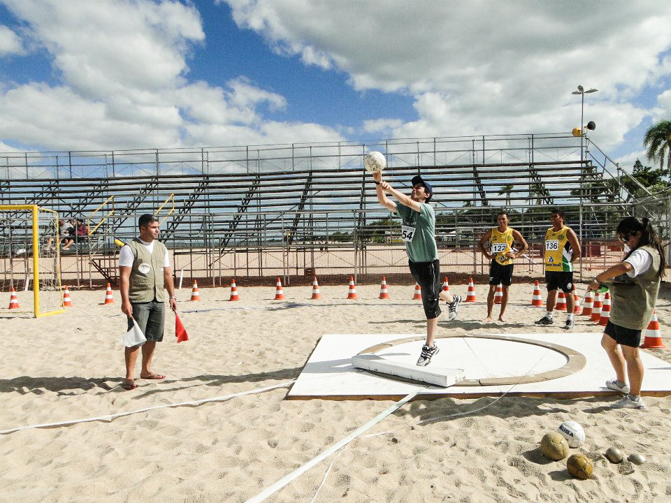 É a única competição do Estado, de atletismo, a ser realizada na areia da praia