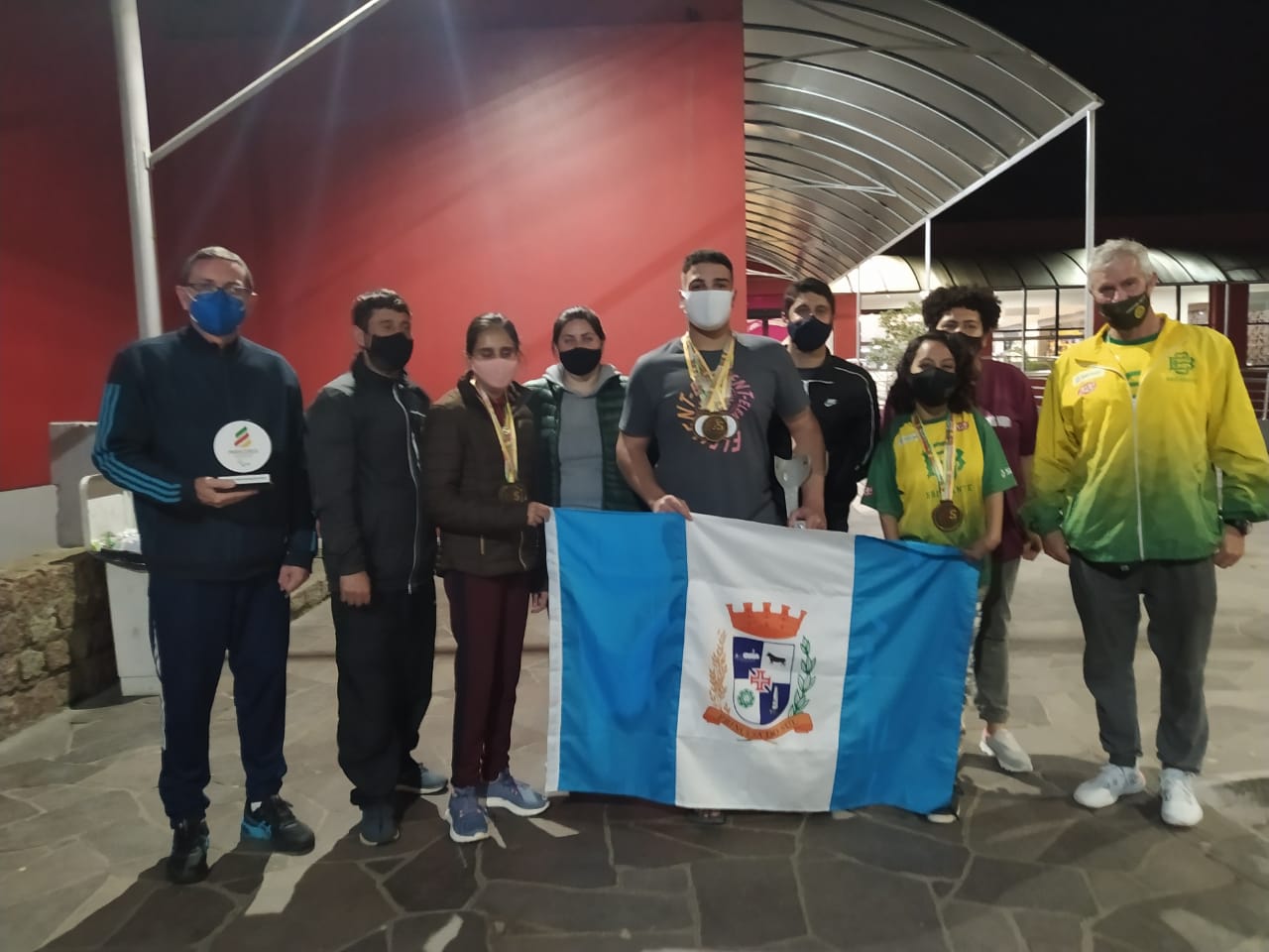 Equipe organizada pela Secretaria de Educação e Desporto (Smed) competirá em provas de atletismo e natação, neste sábado (2)