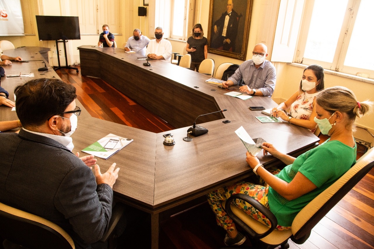 Sistema visa facilitar a abertura de empreendimentos e foi apresentado pelo secretário de Planejamento, Governança e Gestão e pela presidente da Junta Comercial do Estado