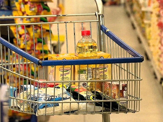 Pesquisa realizada pelo Procon/Pelotas registra queda no preço dos alimentos