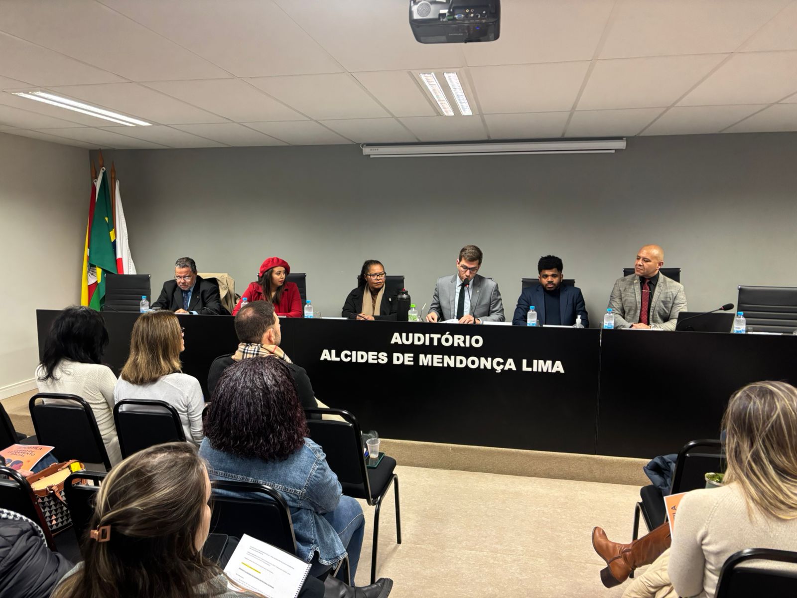 Curso promovido pela Secretaria de Igualdade Racial e a Comissão de Igualdade Racial da OAB terá segundo e último dia de atividades na próxima quarta-feira (25)