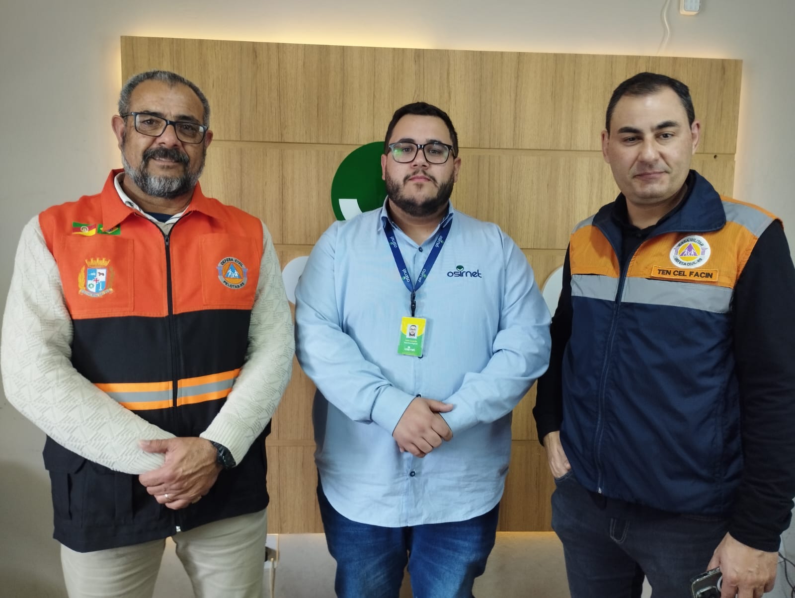 Defesa Civil do município e do Estado e empresa de serviços de internet estão arrecadando donativos para as cidades destruídas