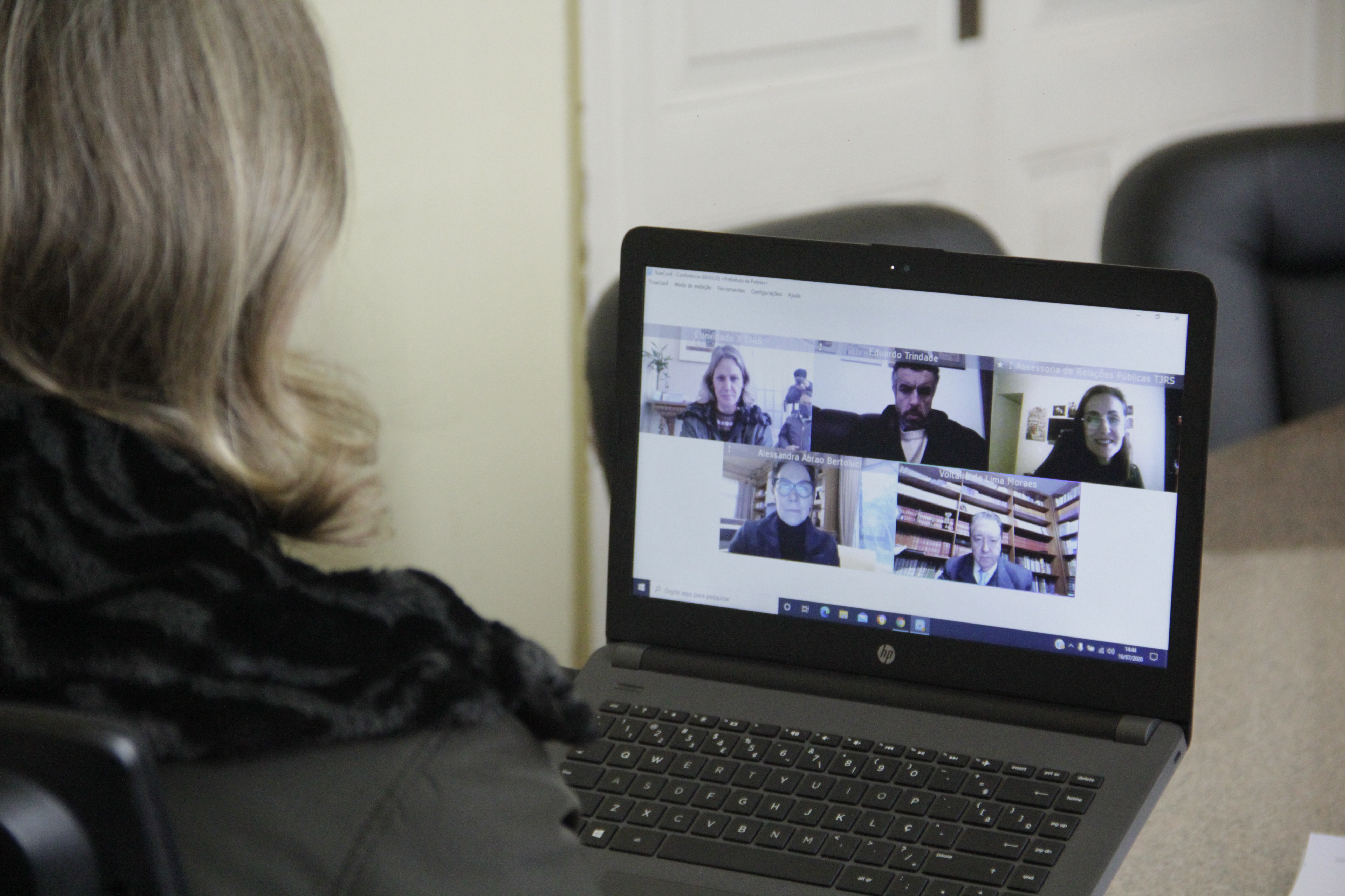 Videoconferência com presidente do TJ-RS, Voltaire de Lima Moraes, ocorreu na tarde desta quinta-feira (16)