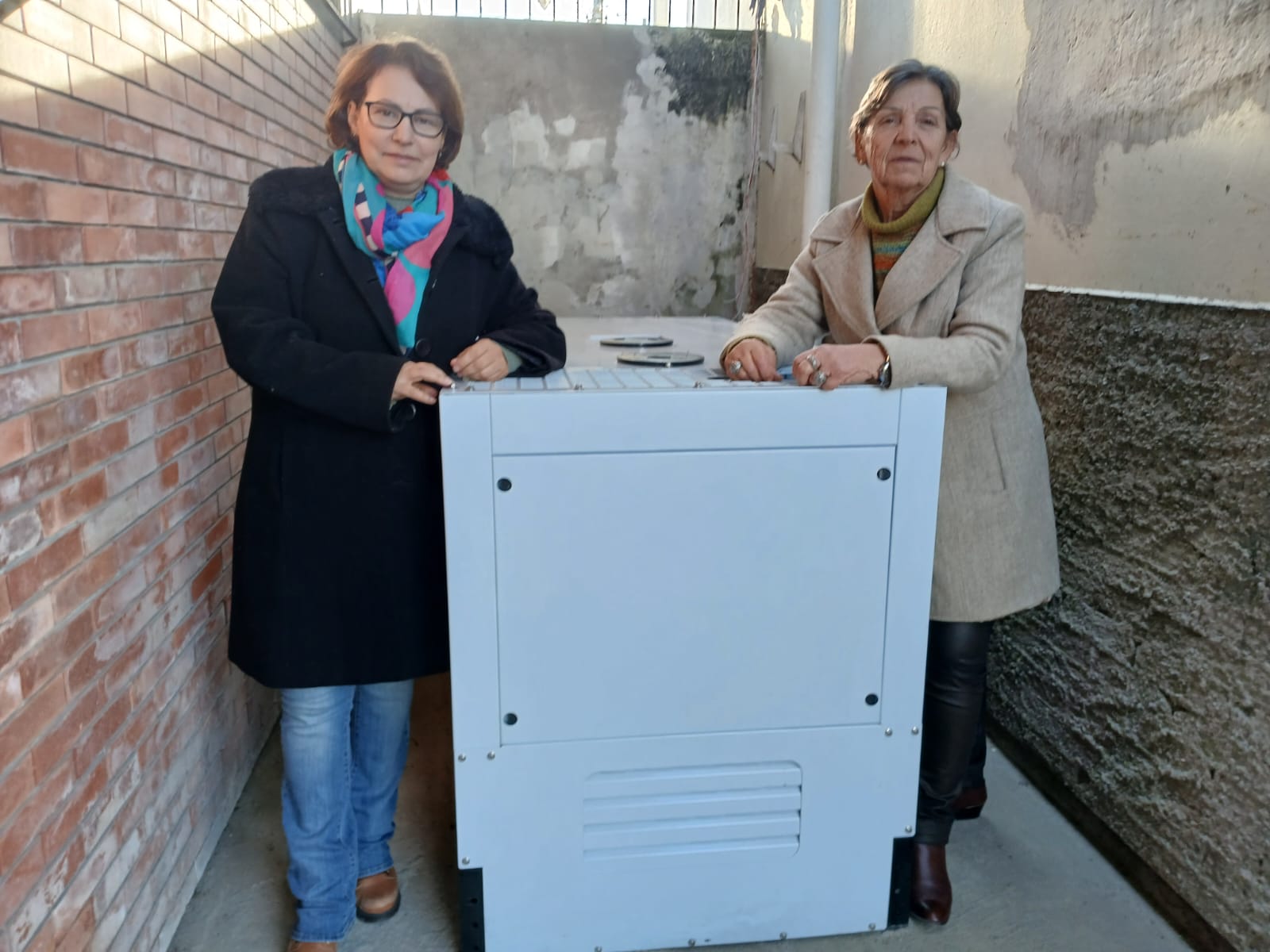 Equipamento evita perdas e mantém vacinas em temperatura ideal em casos de queda de energia
