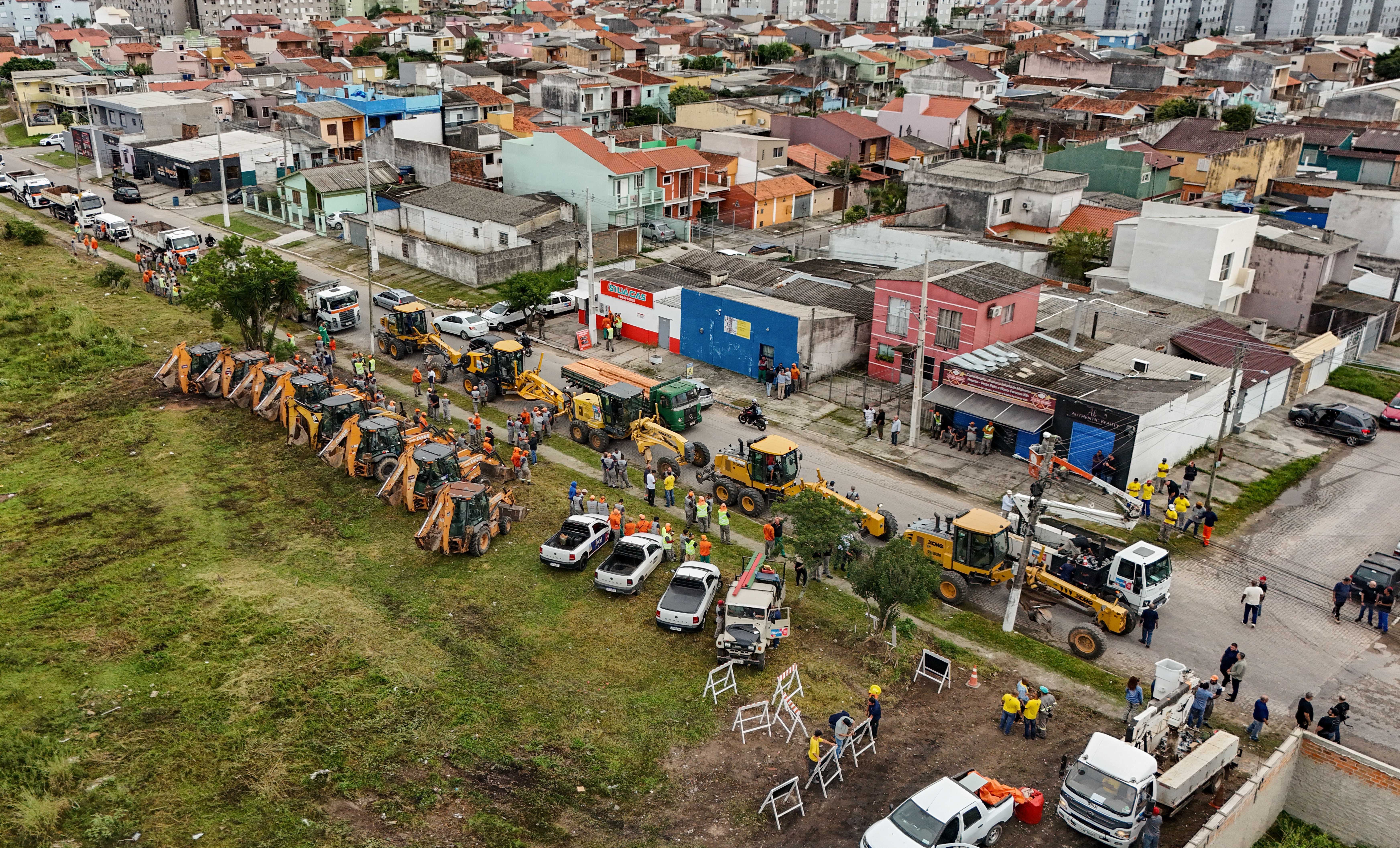 Com quatro secretarias e Sanep, município encaminhou 250 trabalhadores e utilizou 50 veículos nesta quinta-feira (26) para a primeira edição do evento