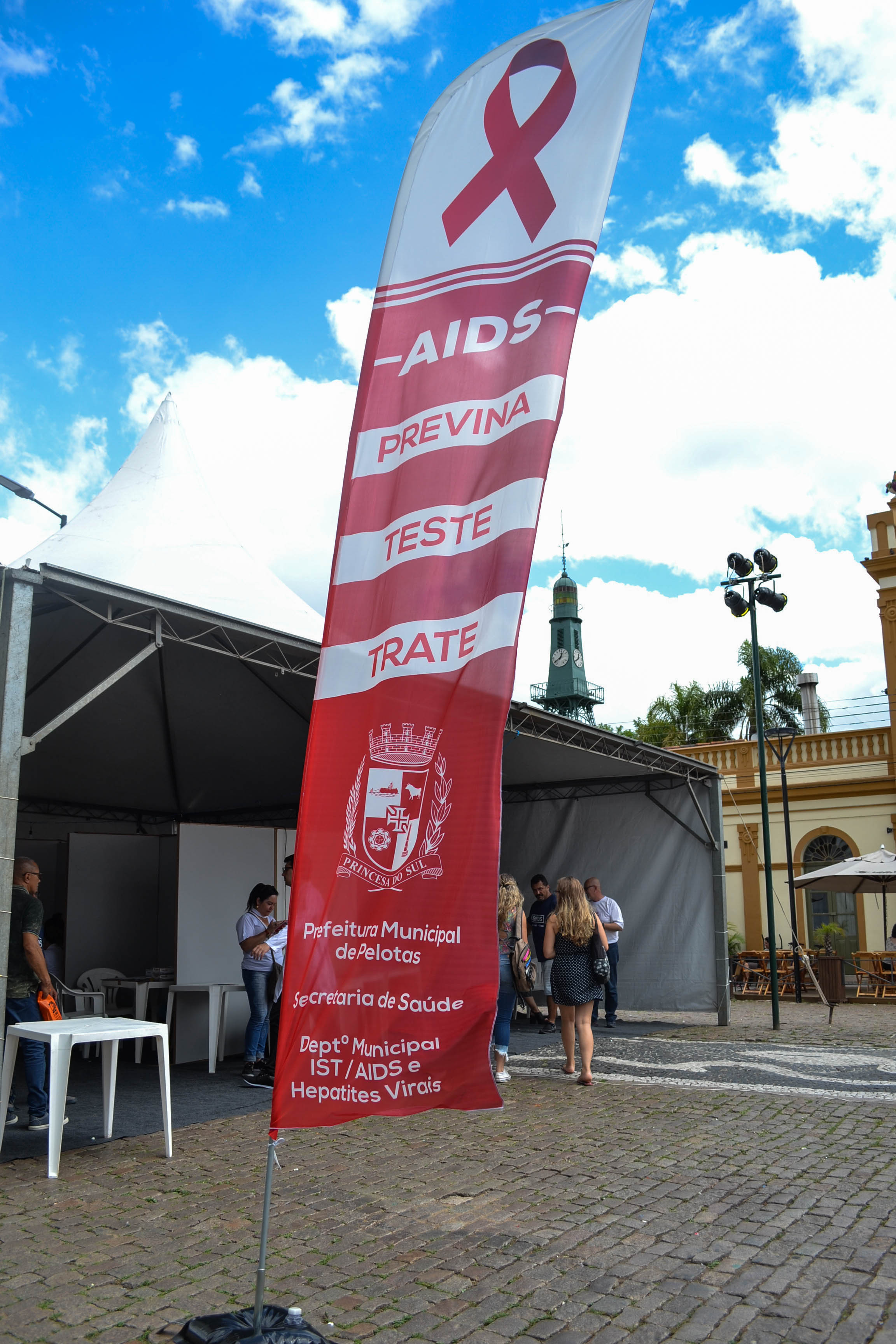 Temas como preconceito e diversidade social, relacionados ao vírus da Aids, foram discutidos em Pelotas