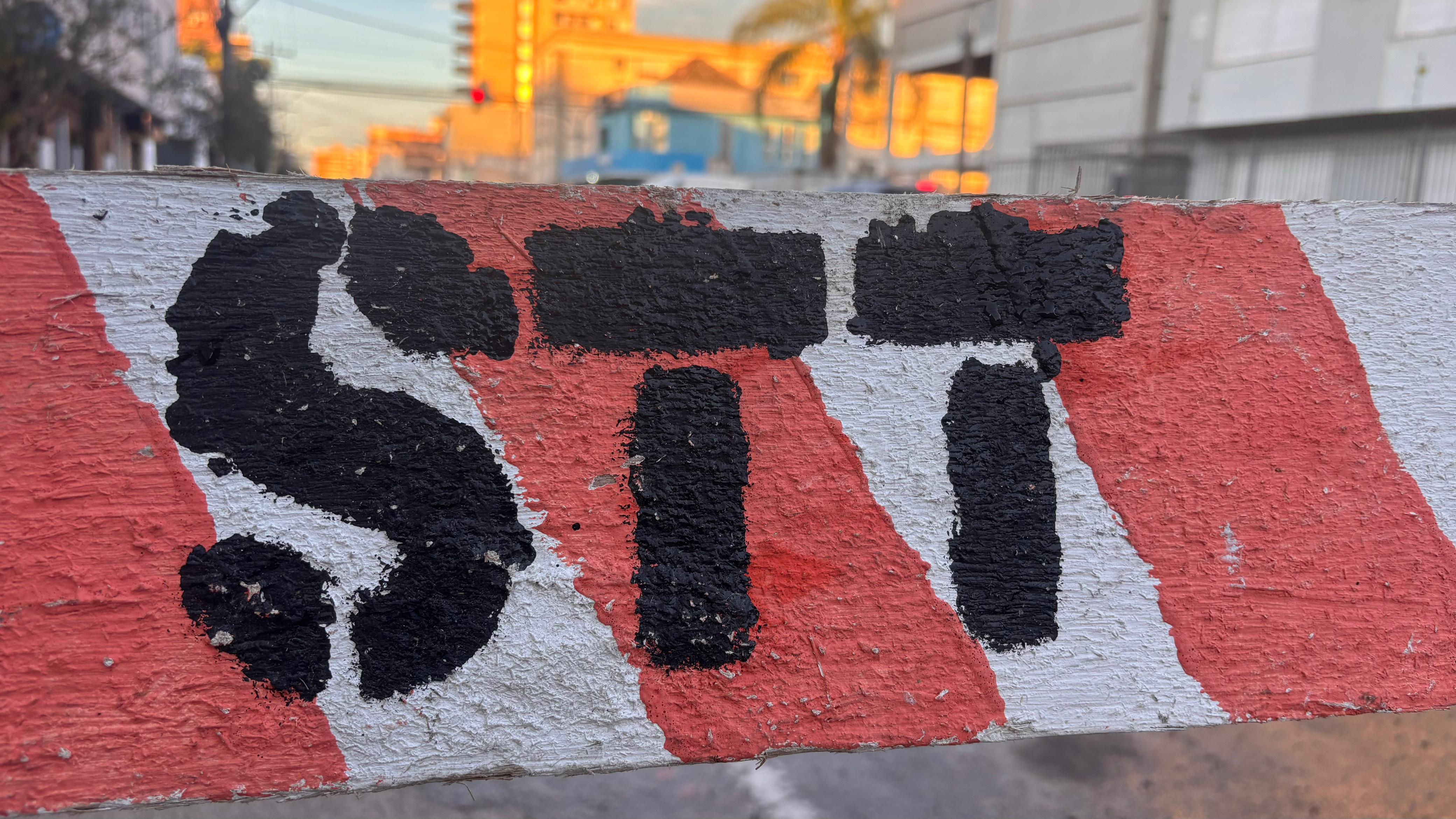 O bloqueio será necessário para intervenções do Sanep e ocasionará mudanças na rota do ônibus