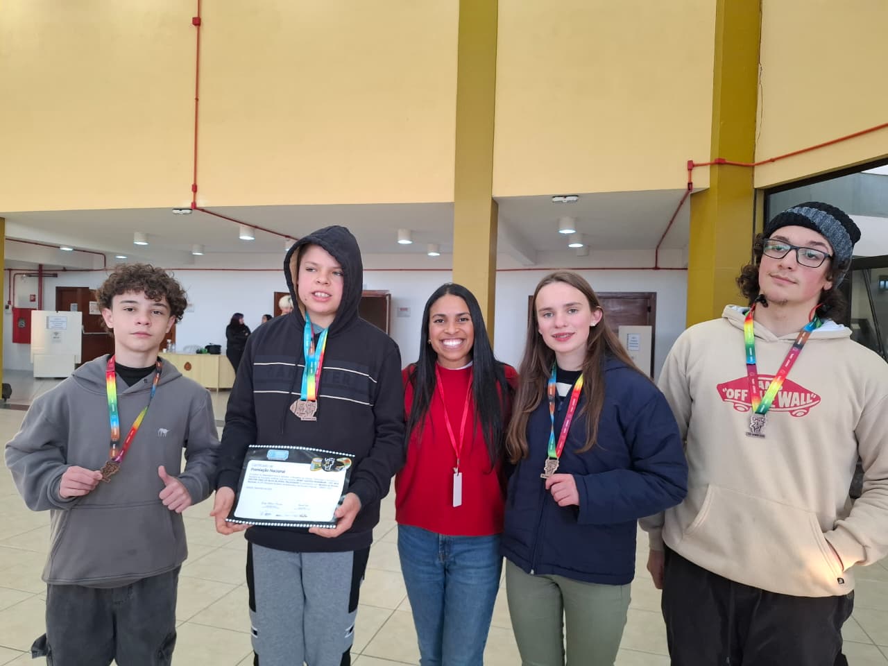 Cinco estudantes foram medalhistas na etapa regional da OBMEP e um também conquistou medalha na etapa nacional