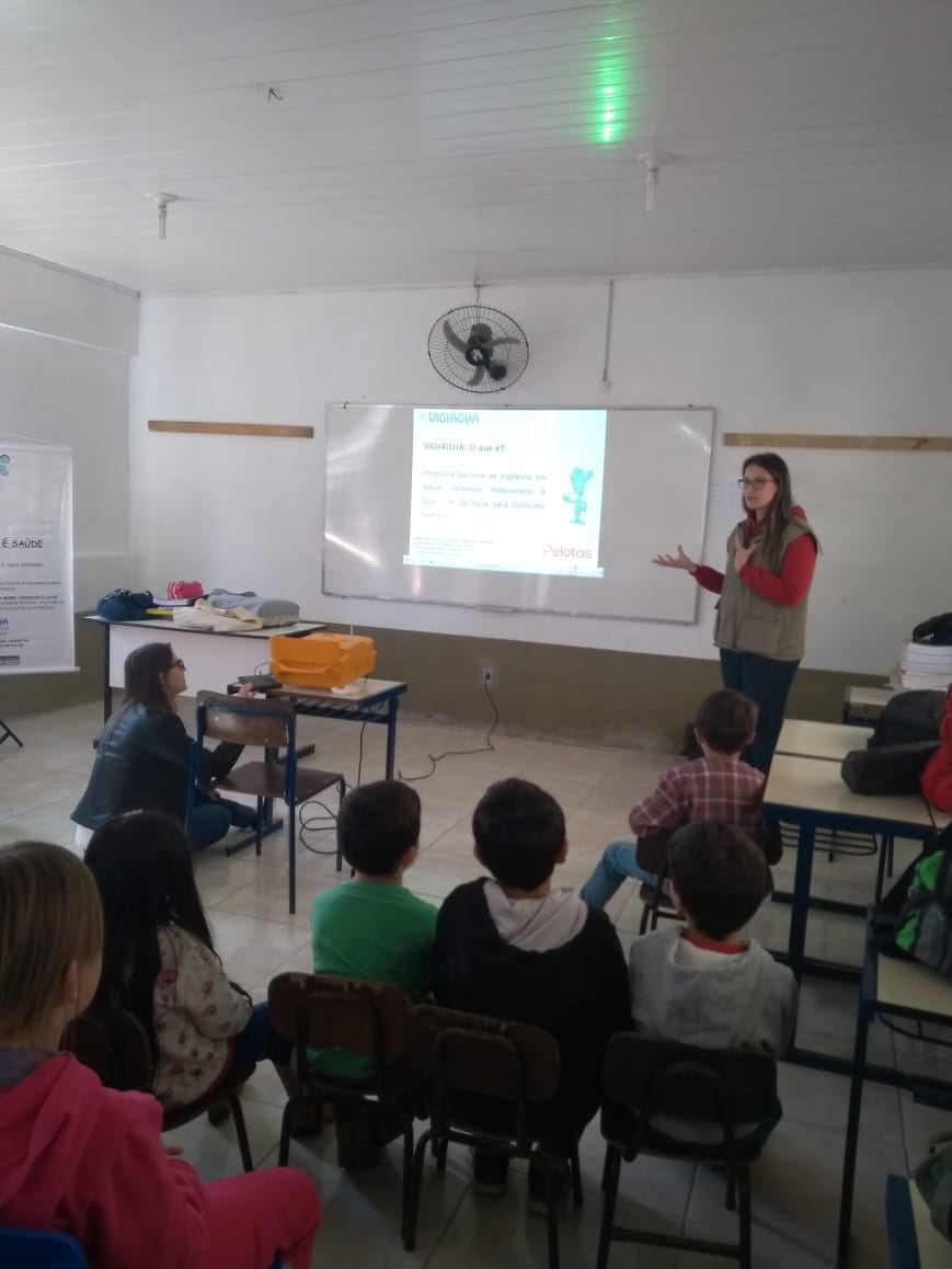 Atividade na Escola Marechal Randon marcou encerramento da Semana da Água