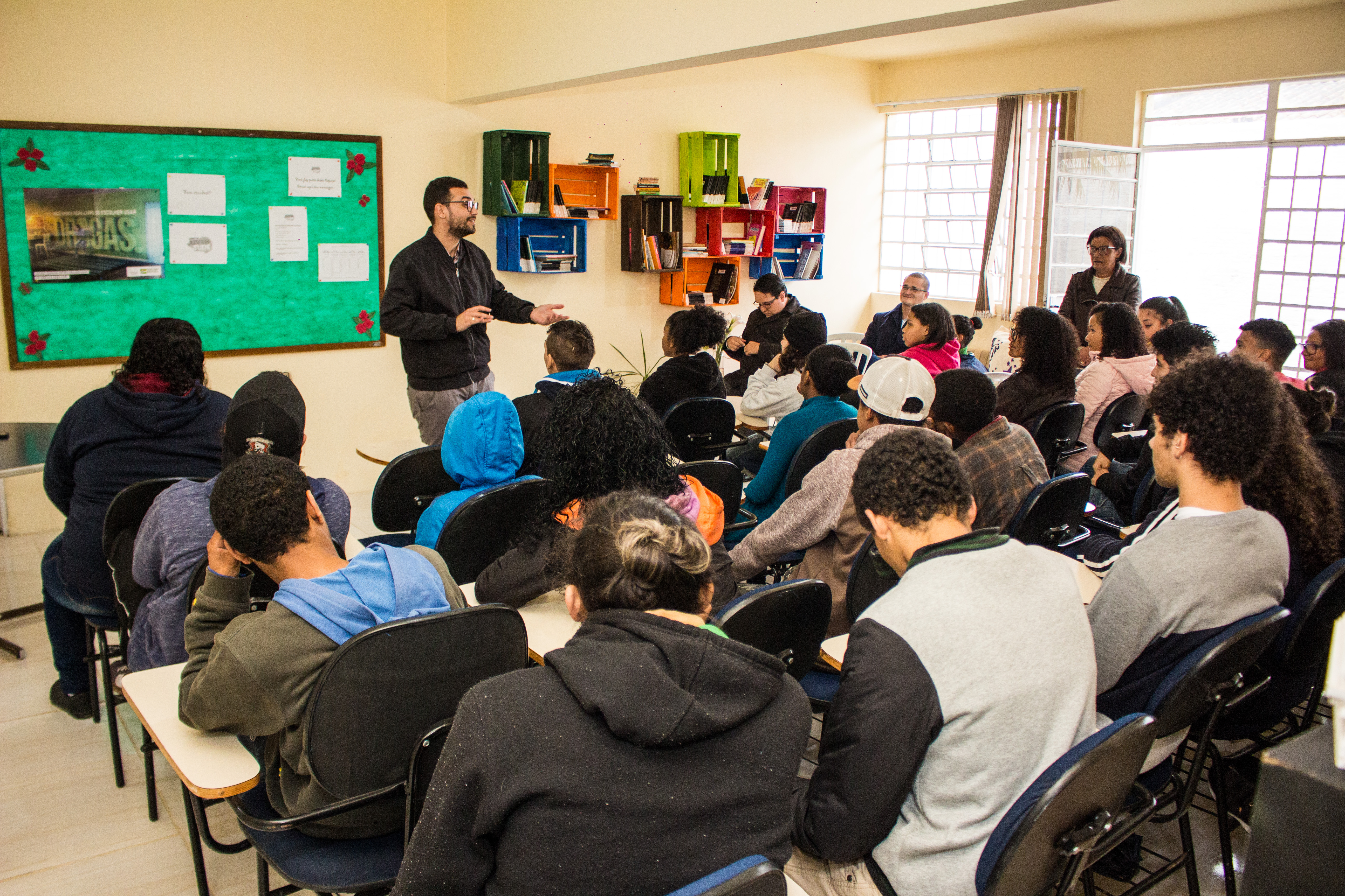 Aulas de marketing pessoal, vendas, princípios e valores serão destinadas a 30 adolescentes do Navegantes. Ambiente idealizado pela Prefeitura busca dar oportunidades e novas perspectivas à juventude pelotense