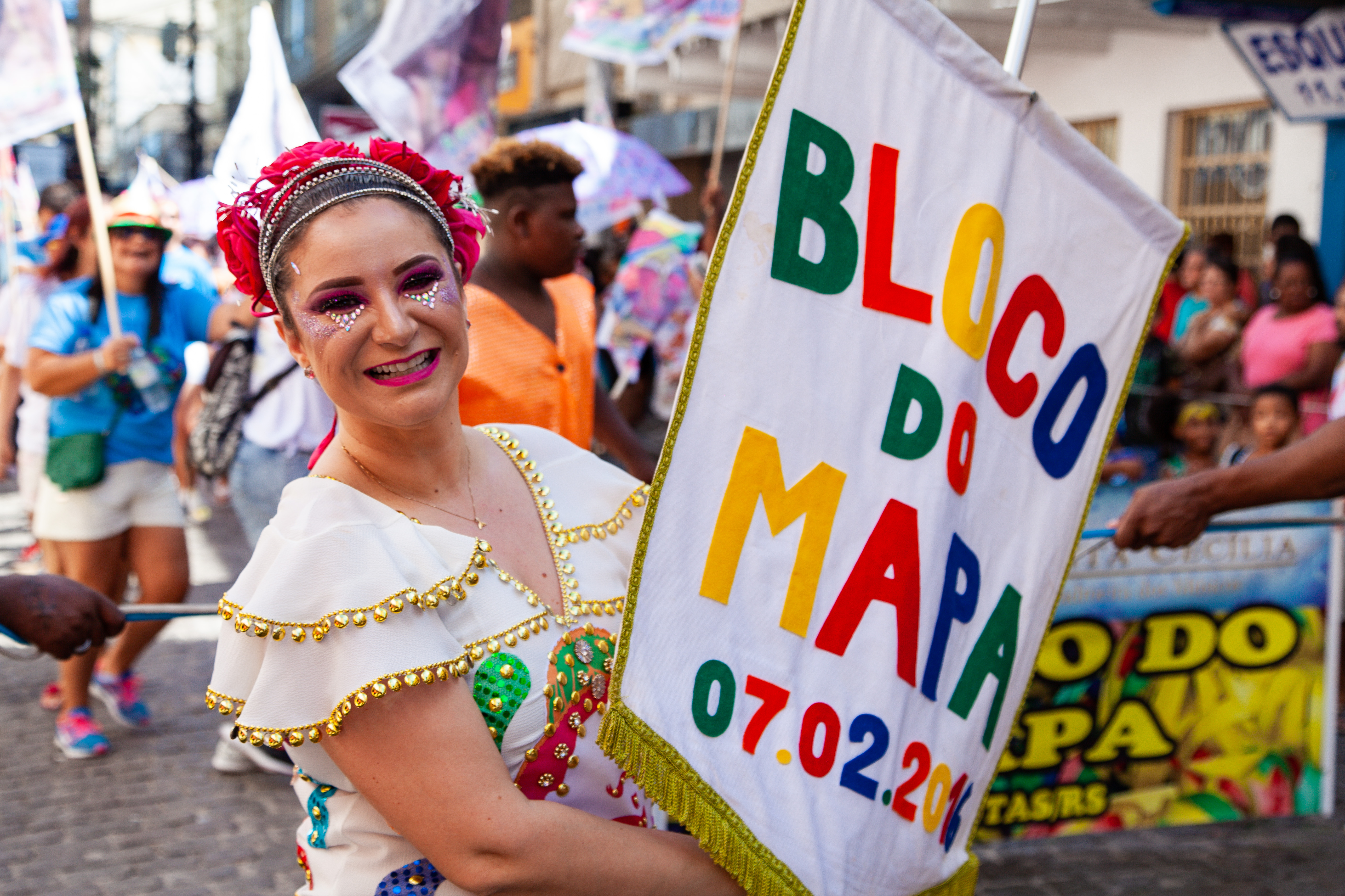 Mais de mil pessoas participaram do desfile que seguiu até a avenida Bento Gonçalves
