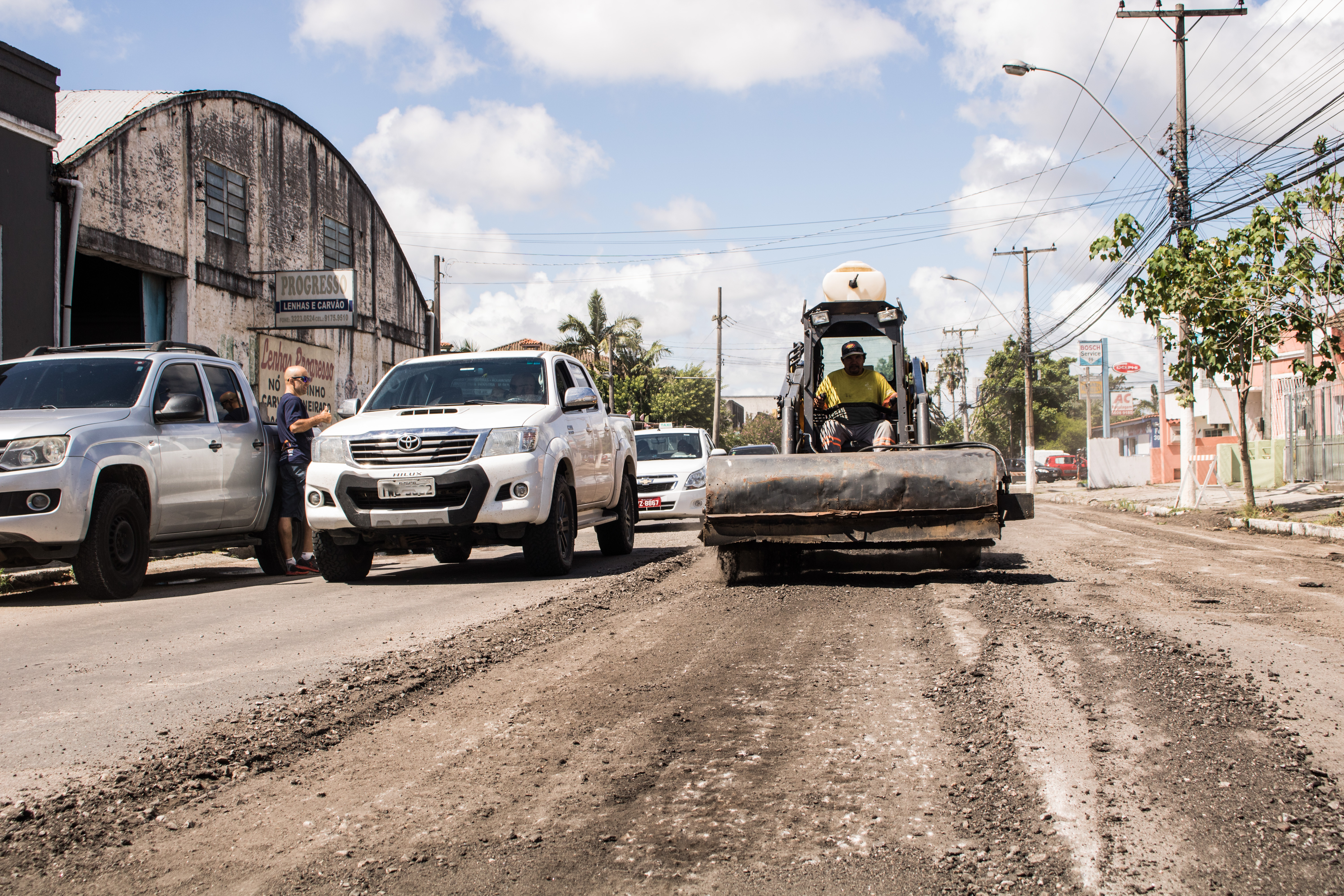 Obras fazem parte do projeto Pavimentação nos Bairros, do programa #ObraNoBairro