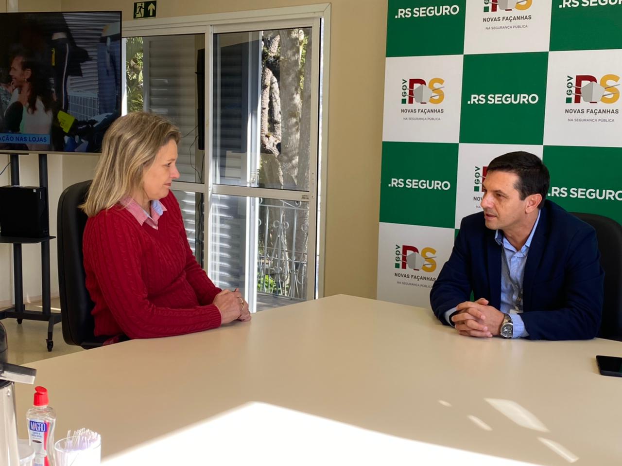 Gestora e coronel Vanius Santarosa trataram de diferentes temas entre eles o que busca a realização de uma pesquisa regional, na área da Segurança Pública