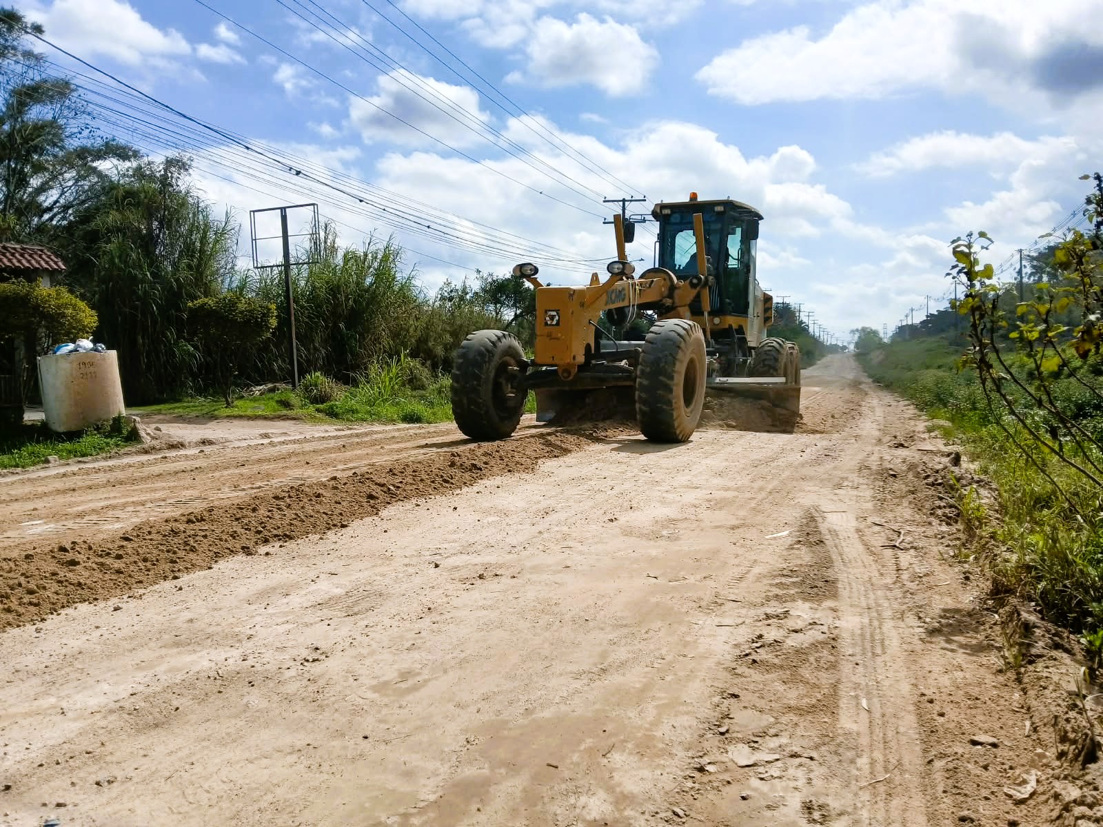 Recuperação de ruas não pavimentadas terá continuidade enquanto as condições do tempo permitirem