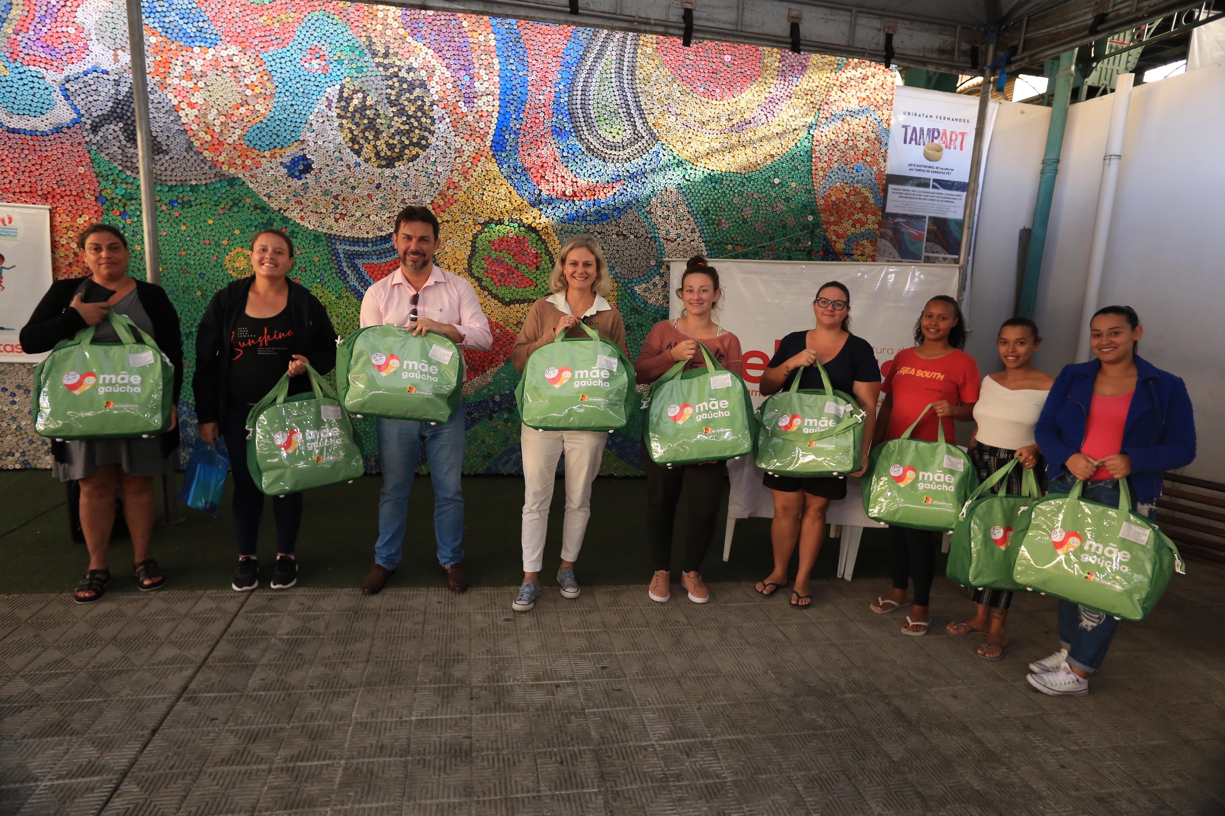 No total são 596 conjuntos com roupas e acessórios para bebês que estarão disponíveis nos Cras a partir da próxima semana
