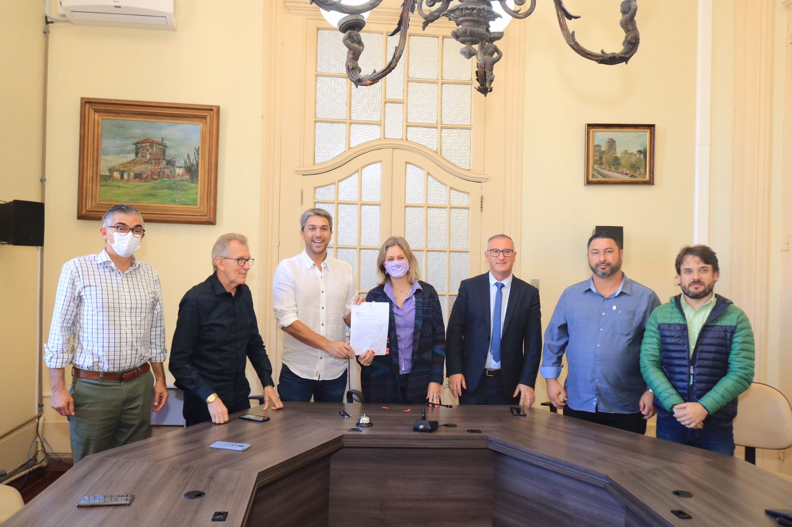 Avenida Félix Caputo, na Vila Jacob Brod, e a rua  Gonçalves Chaves, no centro, serão contempladas  com requalificação e novo pavimento asfáltico