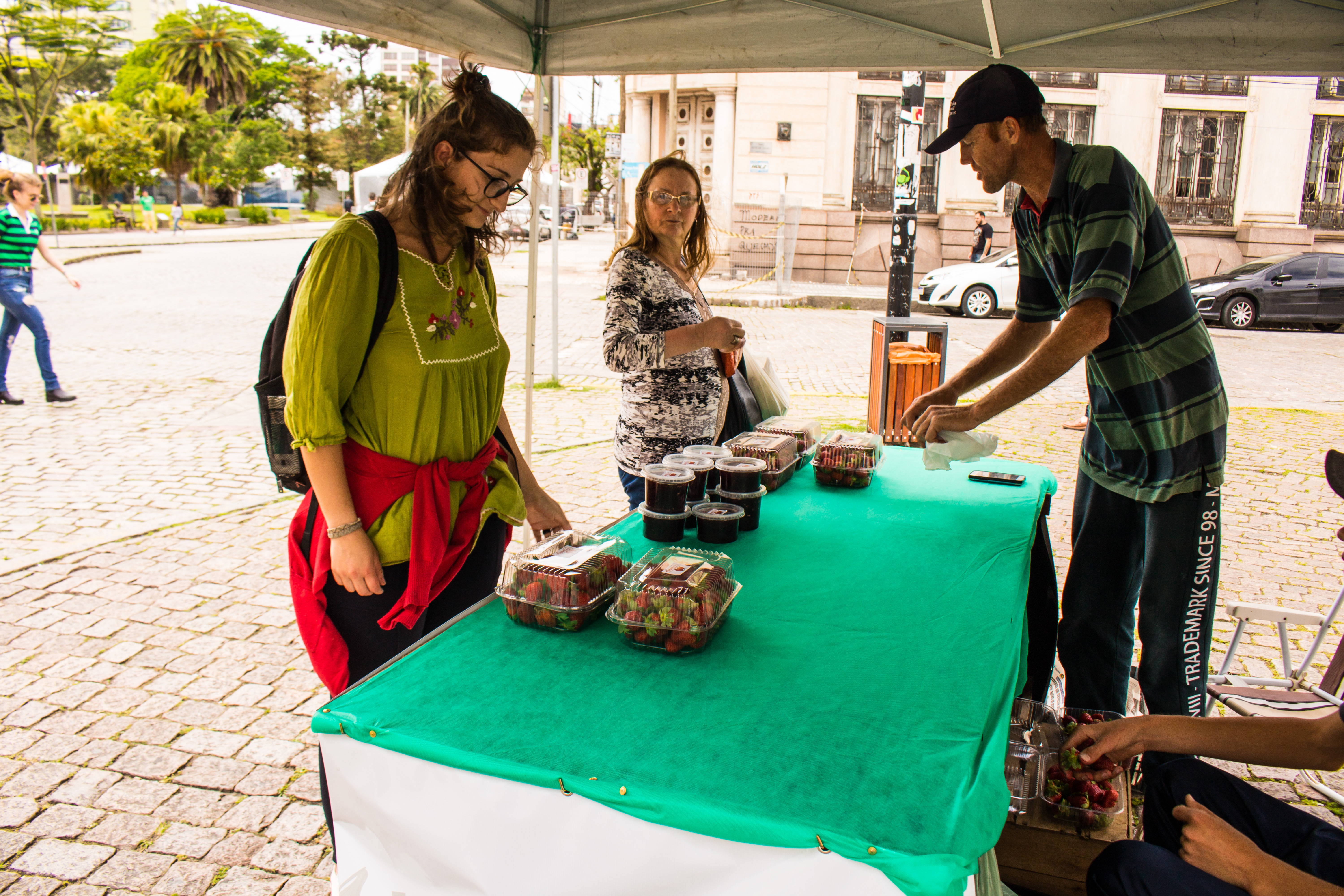Até o dia 17, diversos pontos da cidade, no Centro e nos bairros, contarão com vendas sem intermediários