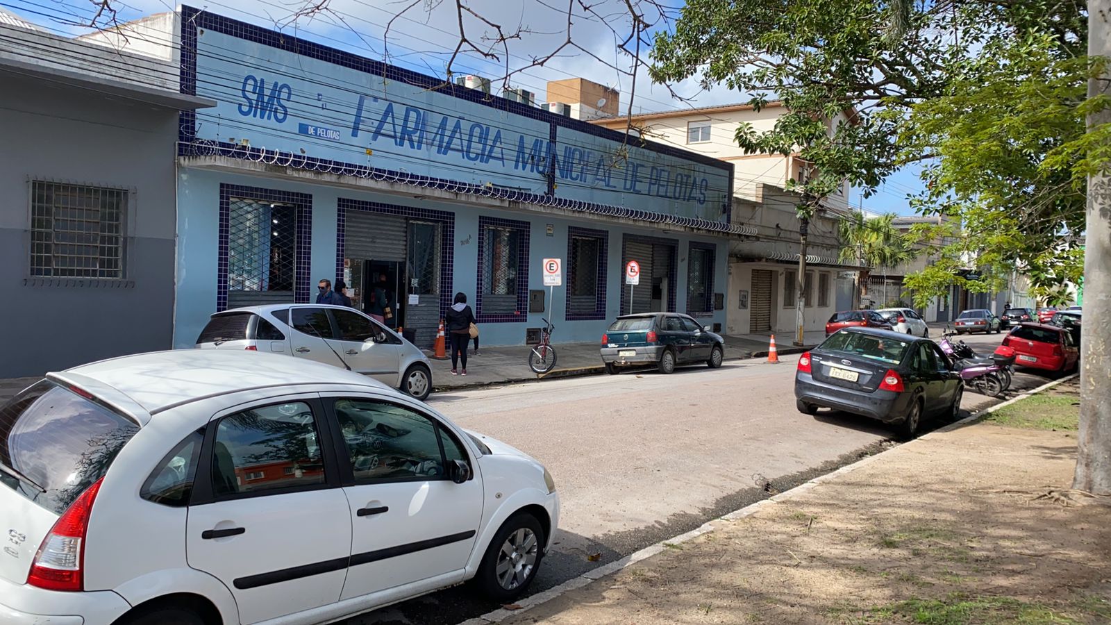 A chuva do final de semana danificou o telhado da unidade