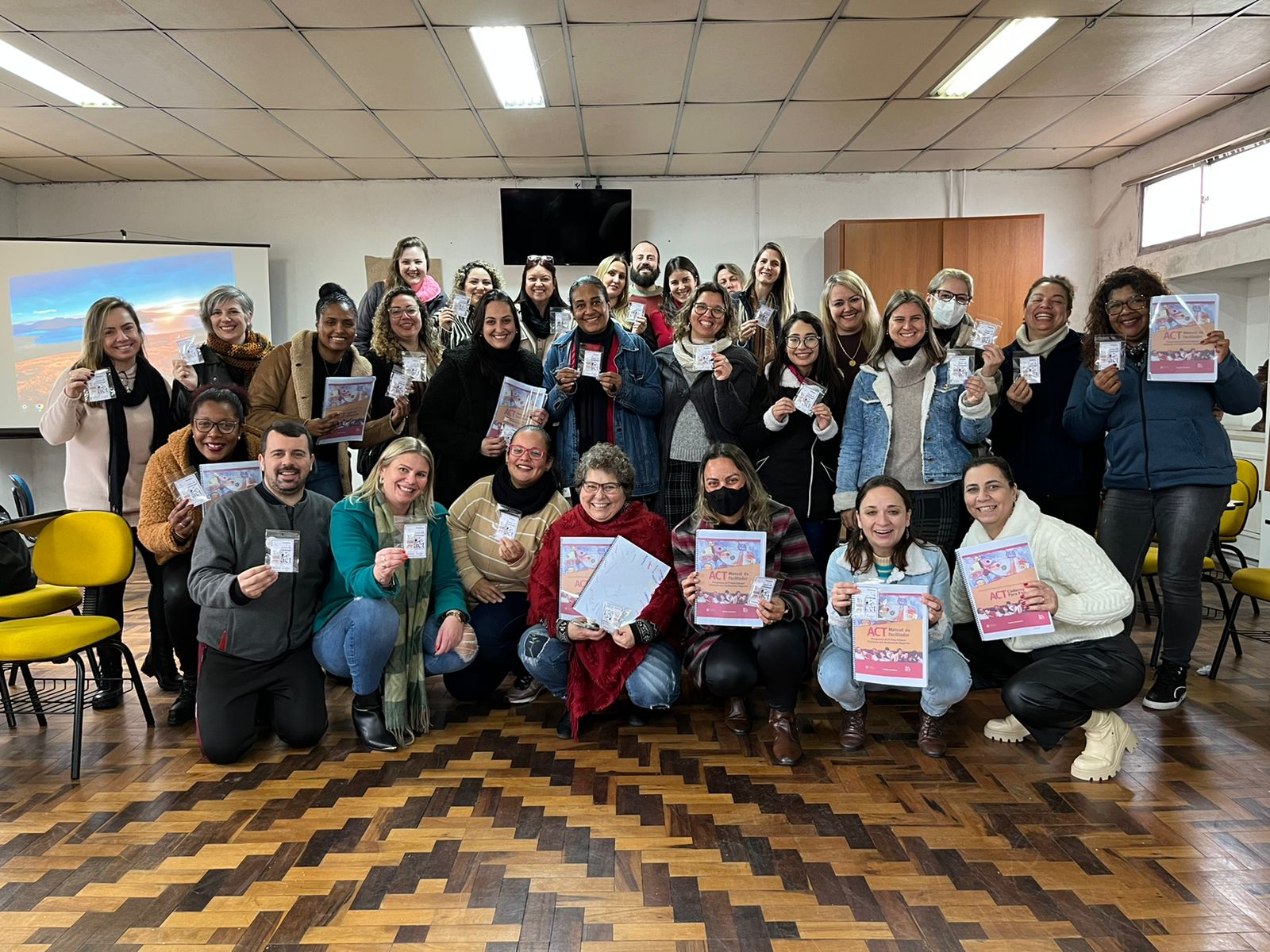 Servidores municipais e profissionais da Susepe integraram a terceira turma formada pela Prefeitura. Política pública é parte do Pacto Pelotas pela Paz