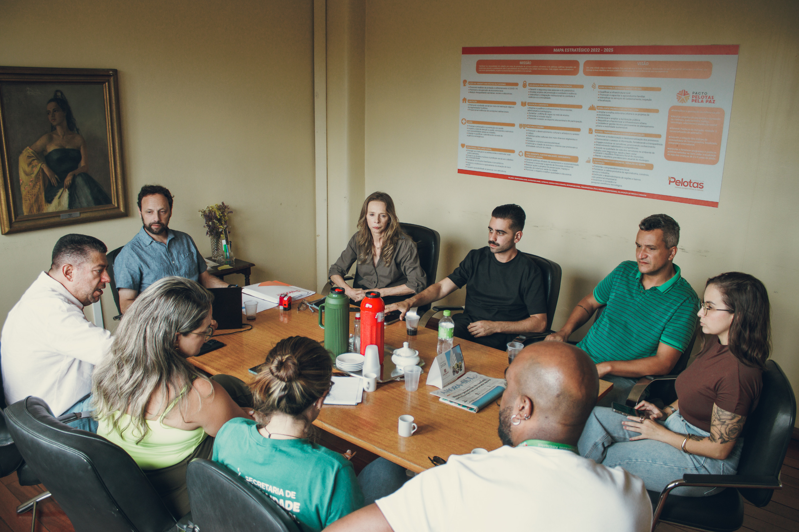 Secretários de Governo e de Qualidade Ambiental conversaram com a parlamentar para avançar em pautas prioritárias nas causas animal e ambiental