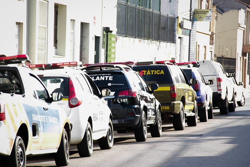 Forças de segurança realizaram patrulhamento preventivo na região central e nos bairros da cidade