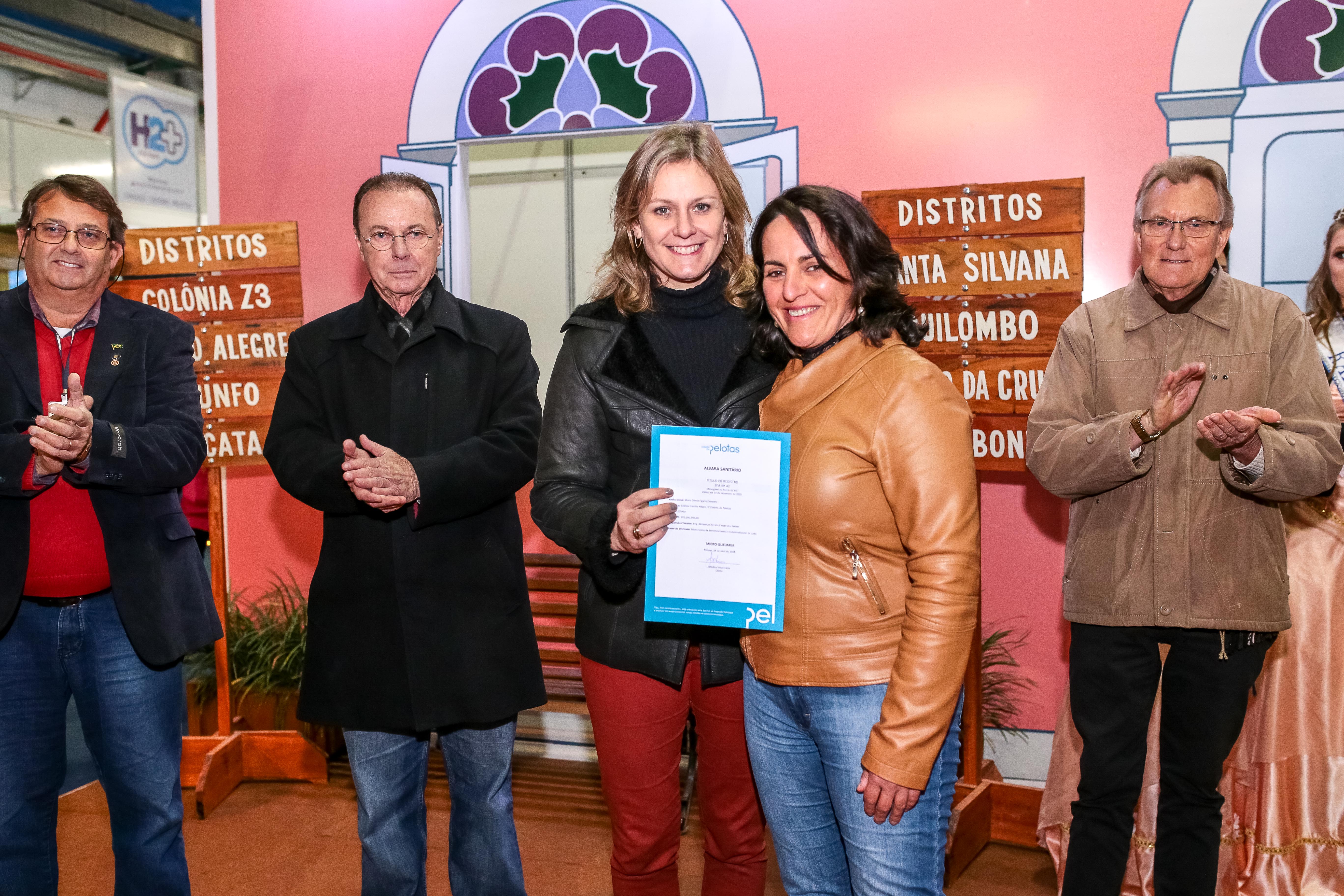 Documento habilita funcionamento dos empreendimentos e legaliza atividades