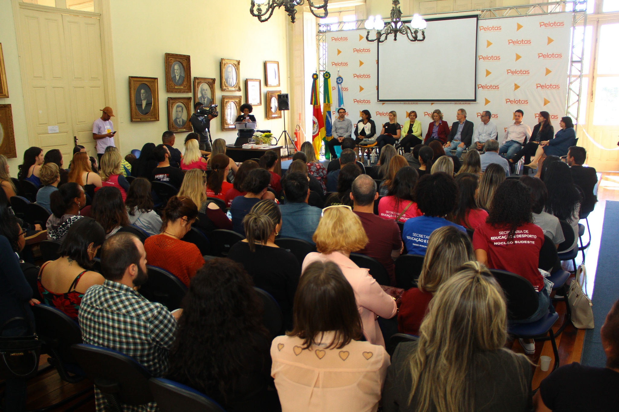 Cerimônia encerrou as metodologias e certificou facilitadores e colaboradores das iniciativas