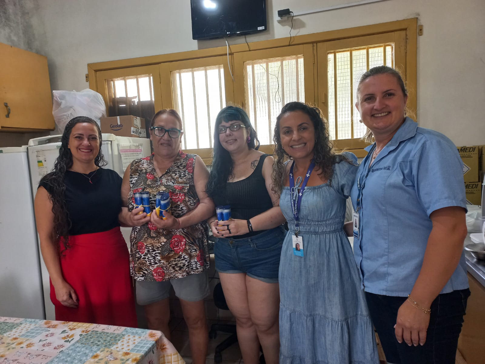 Ação ocorreu nesta sexta-feira (17) em benefício de profissionais da pesca da Colônia Z3 e Pontal da Barra