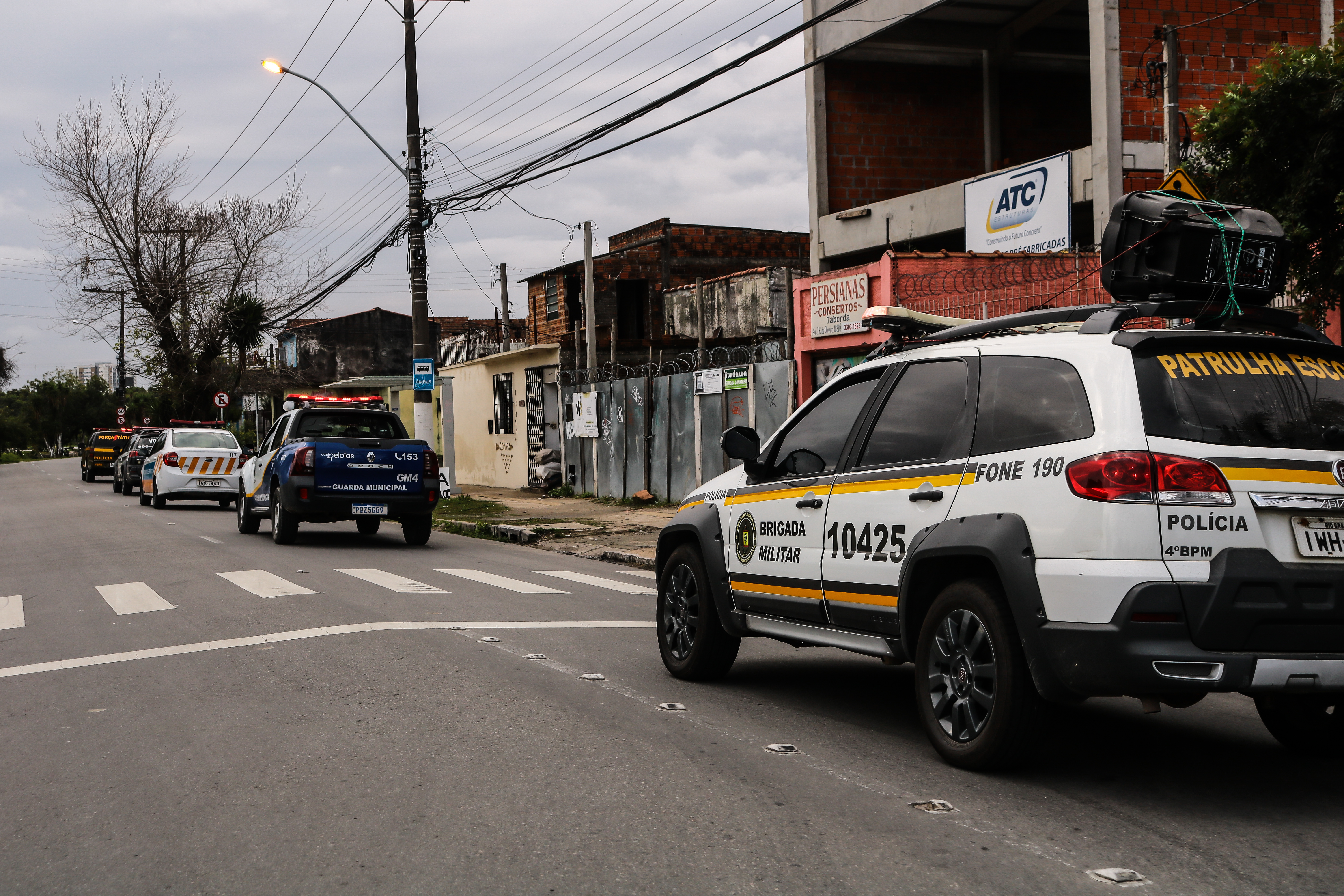Viaturas circularam por regiões com maior incidência de infecção pelo vírus