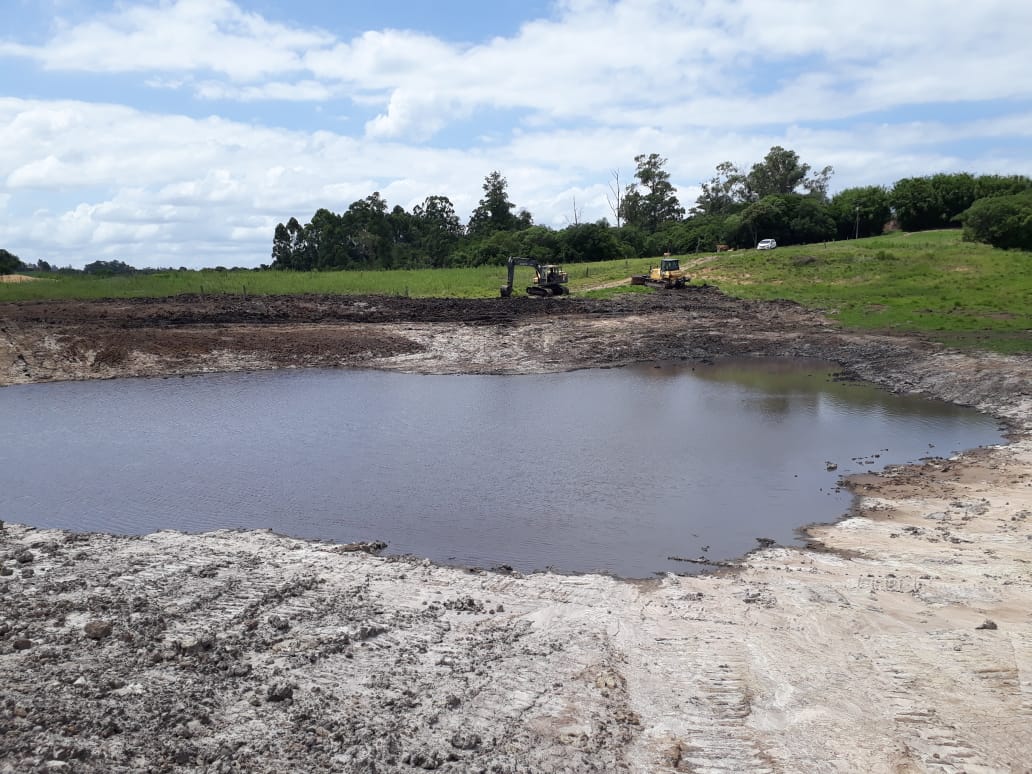 Primeiro açude foi concluído nesta semana, em propriedade localizada na Colônia Corrientes, 6º distrito, Santa Silvana