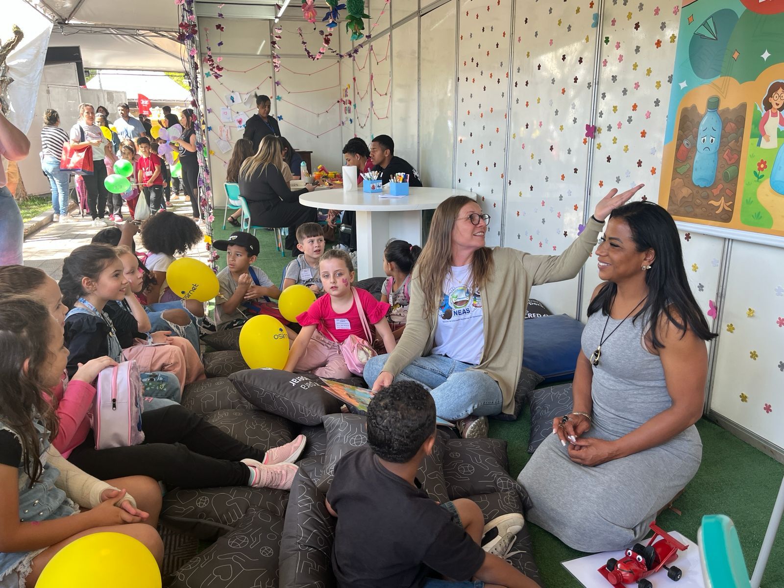 Equipe do Núcleo de Educação Ambiental em Saneamento (Neas) estará no Largo do Mercado Público, a partir das 10h